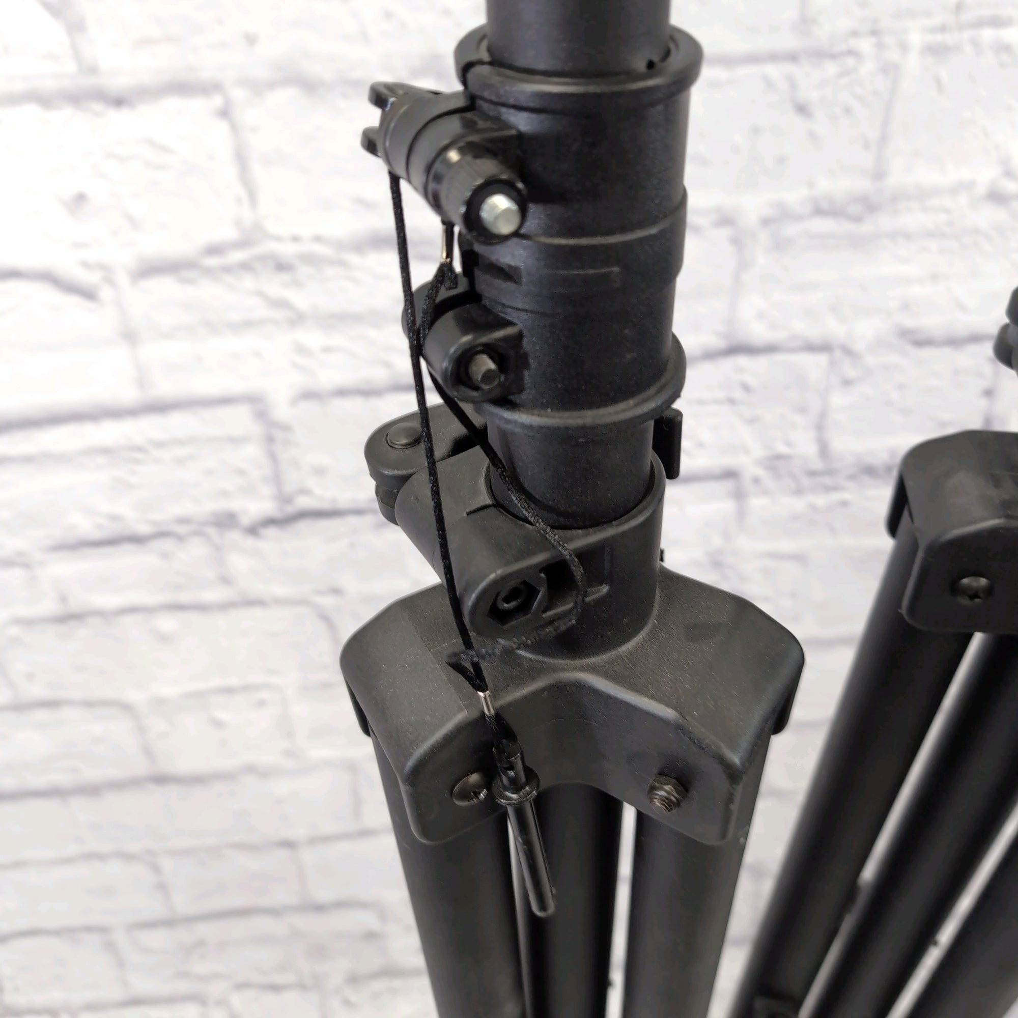 Unknown Speaker Stands (Pair)