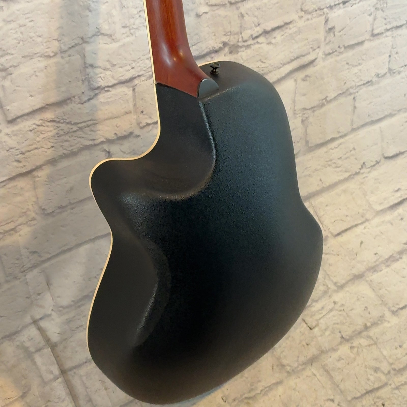 Ovation cc157 Acoustic Guitar