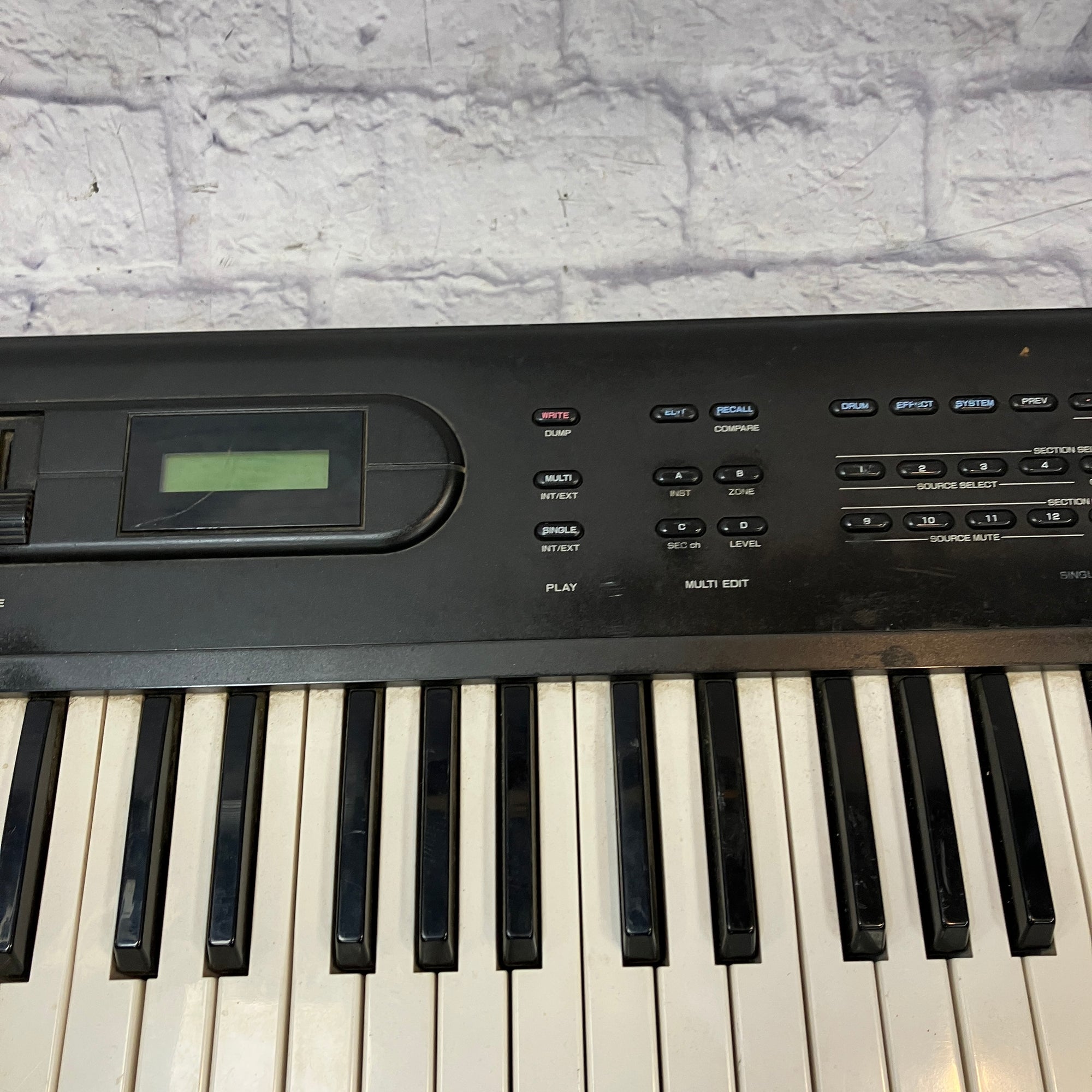 Kawai K4 Digital Synthesizer (AS IS)
