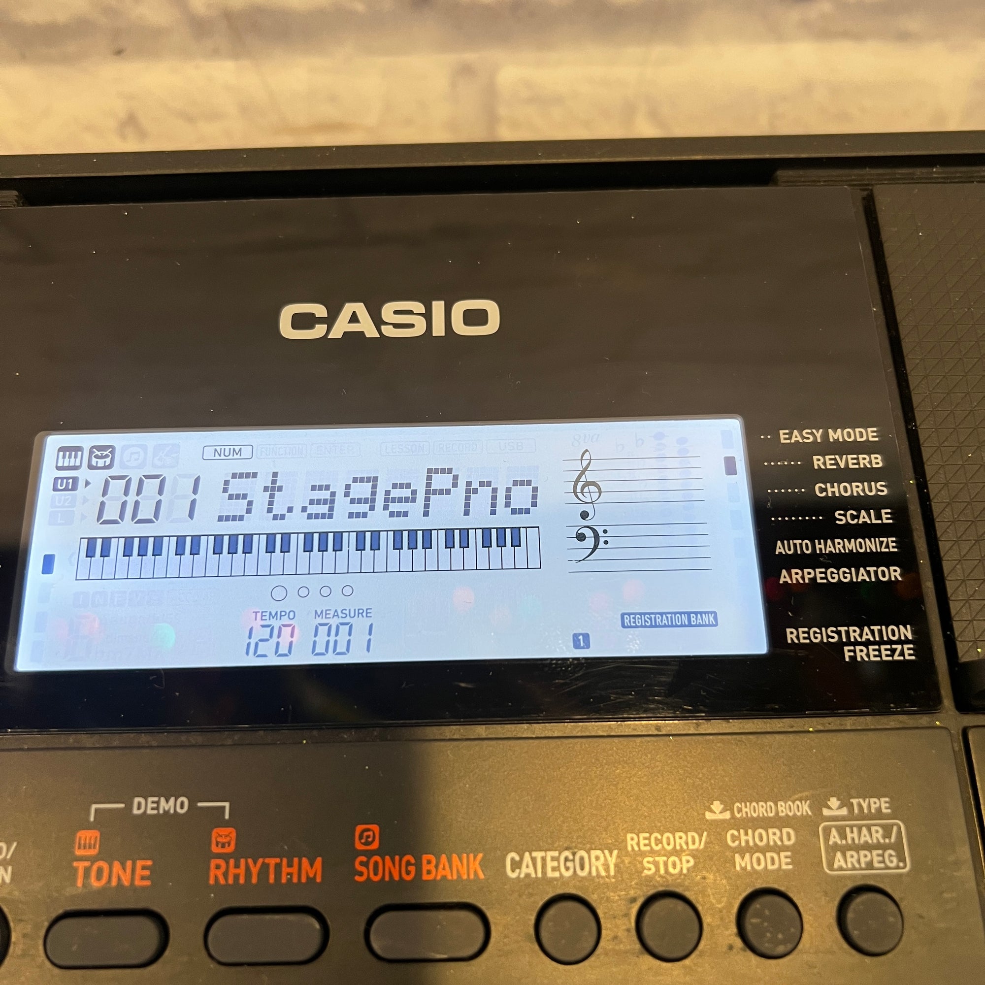 Casio CT-X700 61-Key Electronic Keyboard