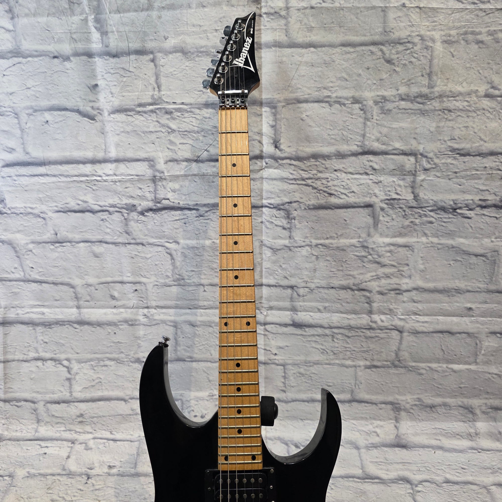Ibanez RG270-BK - Black Electric Guitar w/ Floyd Rose
