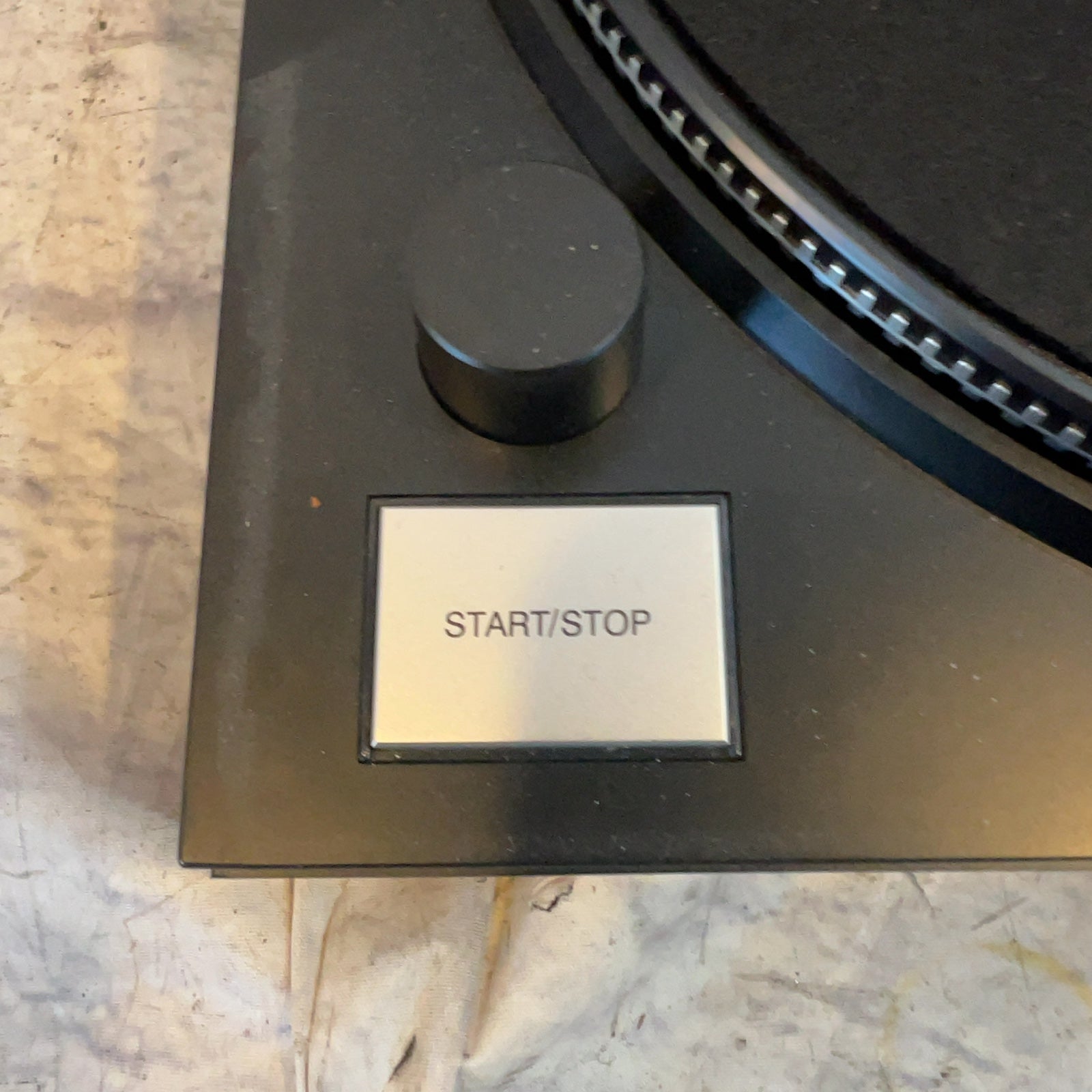 Pyle PLTTB1 DJ Turntable