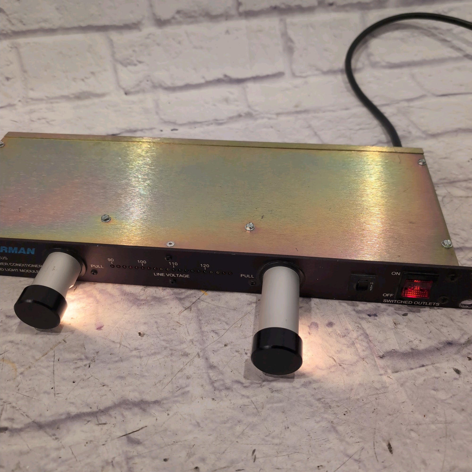 Furman PL-Plus Power Conditioner