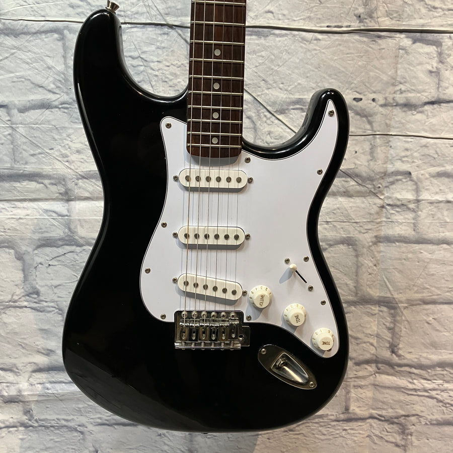 Squier Stratocaster Black SSS Made in China