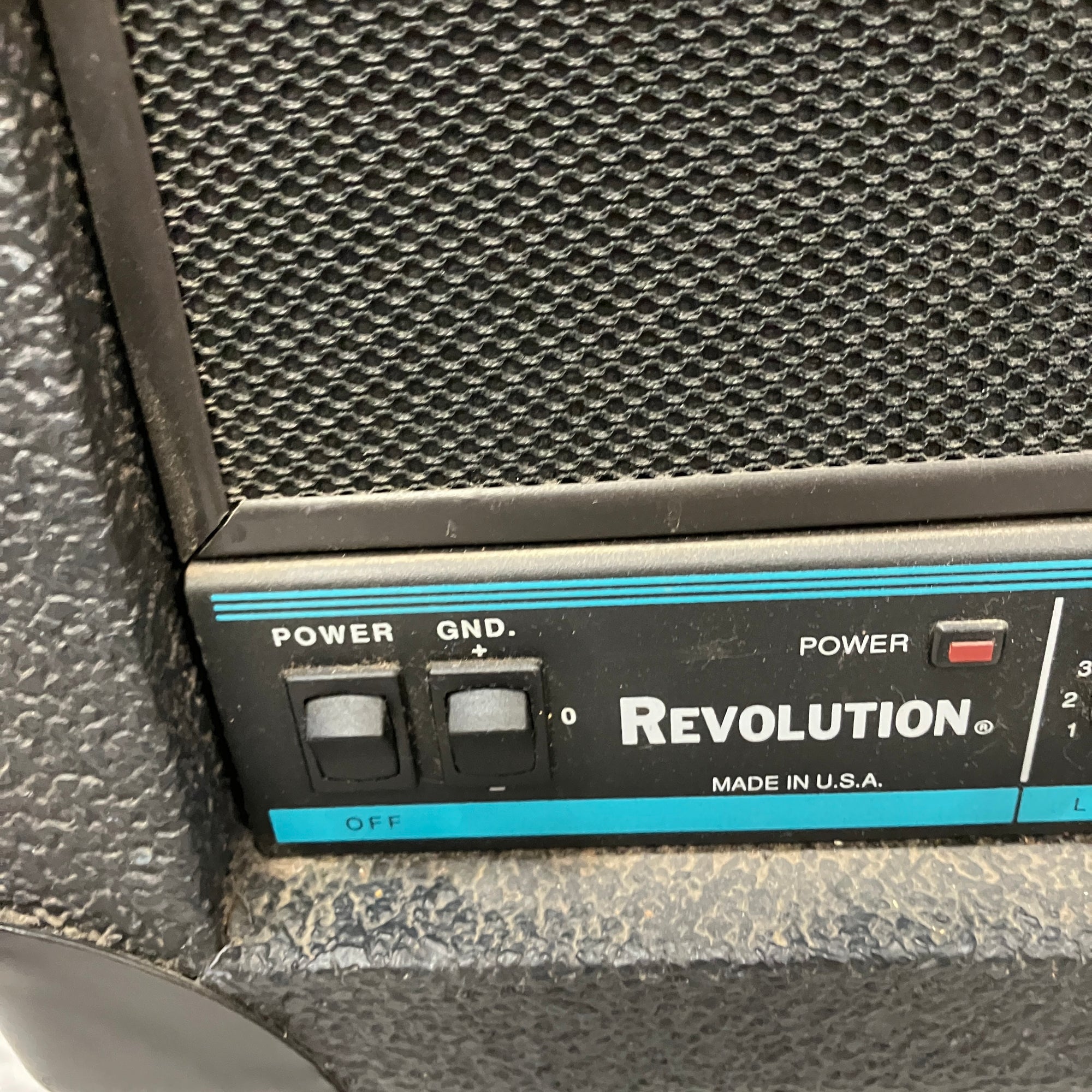 Peavey Revolution Solid State Guitar Amp Head