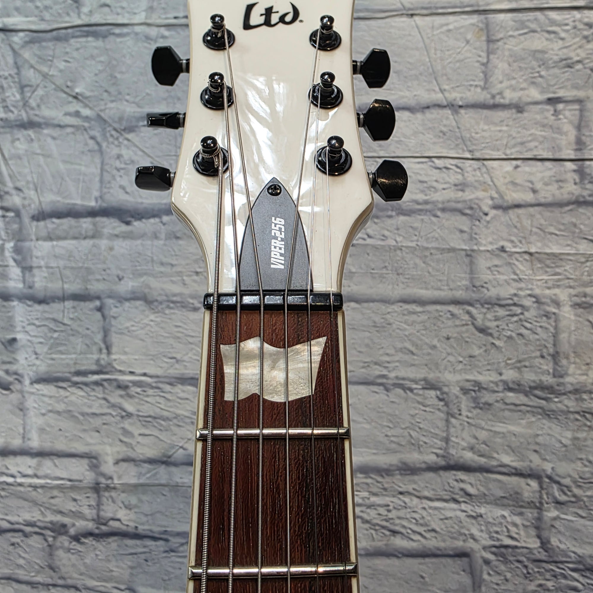 ESP LTD Viper 256 White Electric Guitar