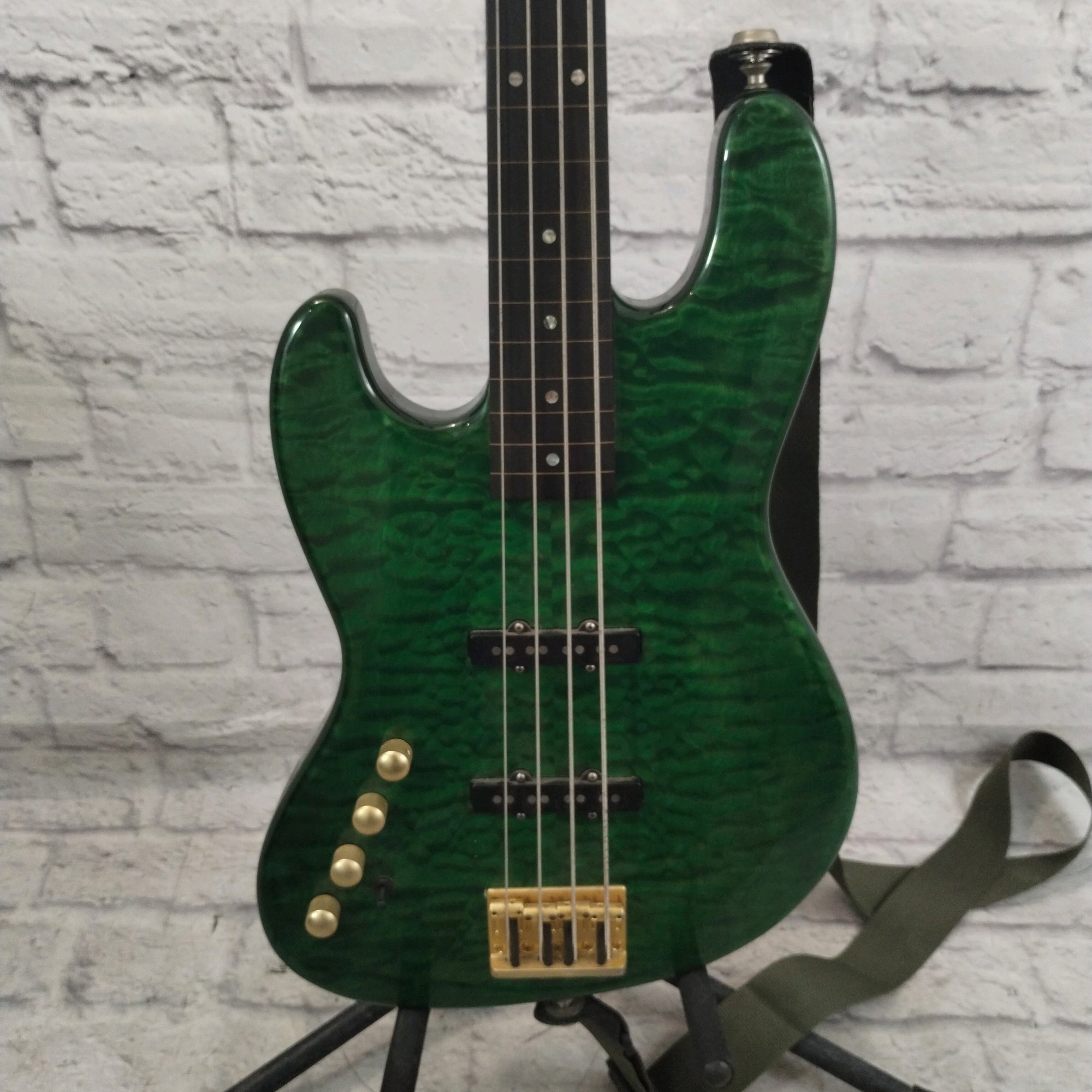 Warmoth Lefty Fretless Jazz 4 String Bass Guitar