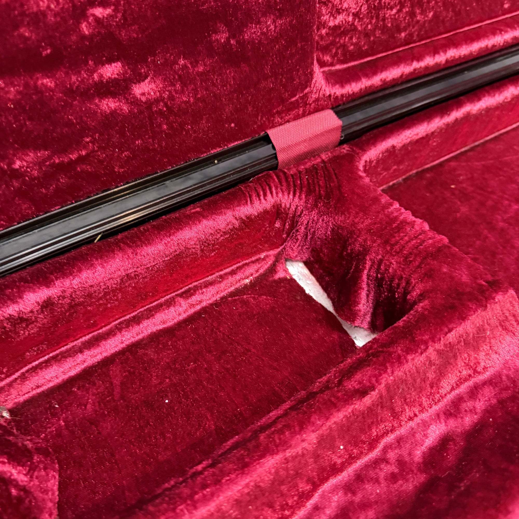 Gator Hard Shell Electric Guitar Case With TSA Latches