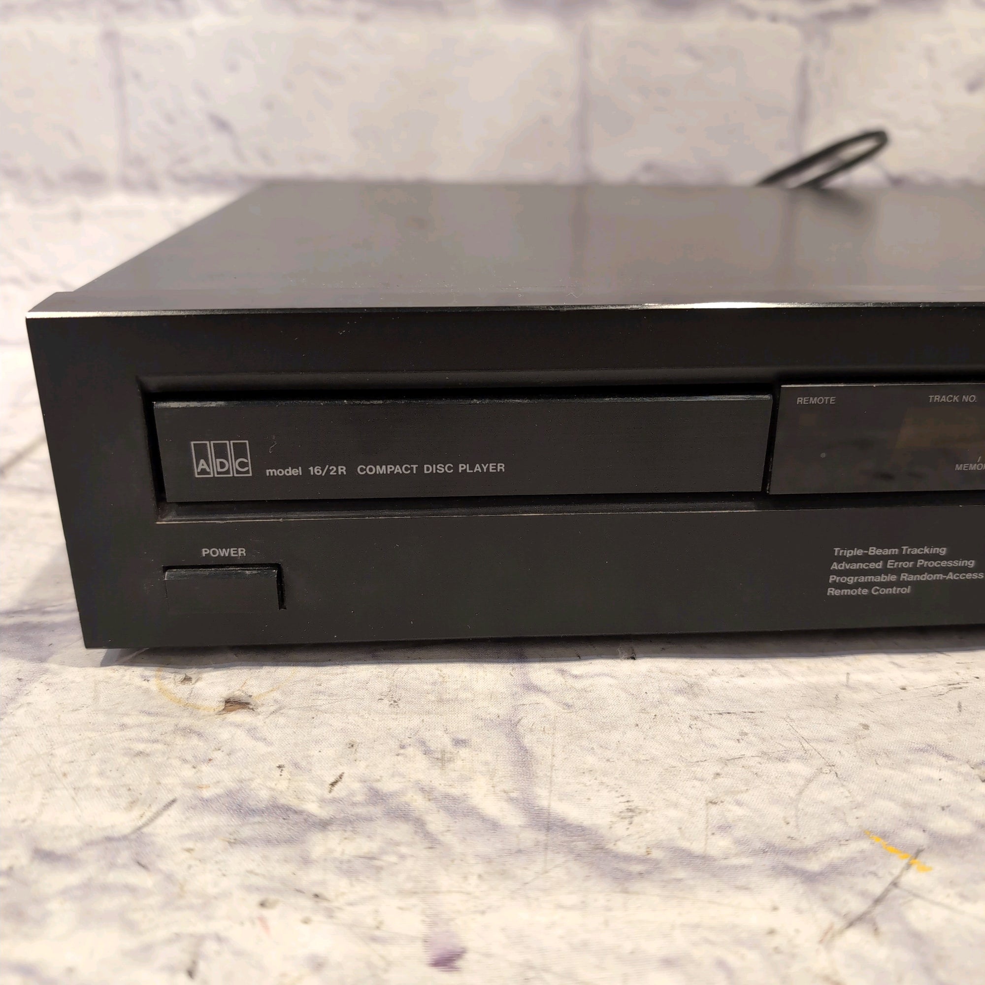 ADC 16/2R Component CD Player No Remote