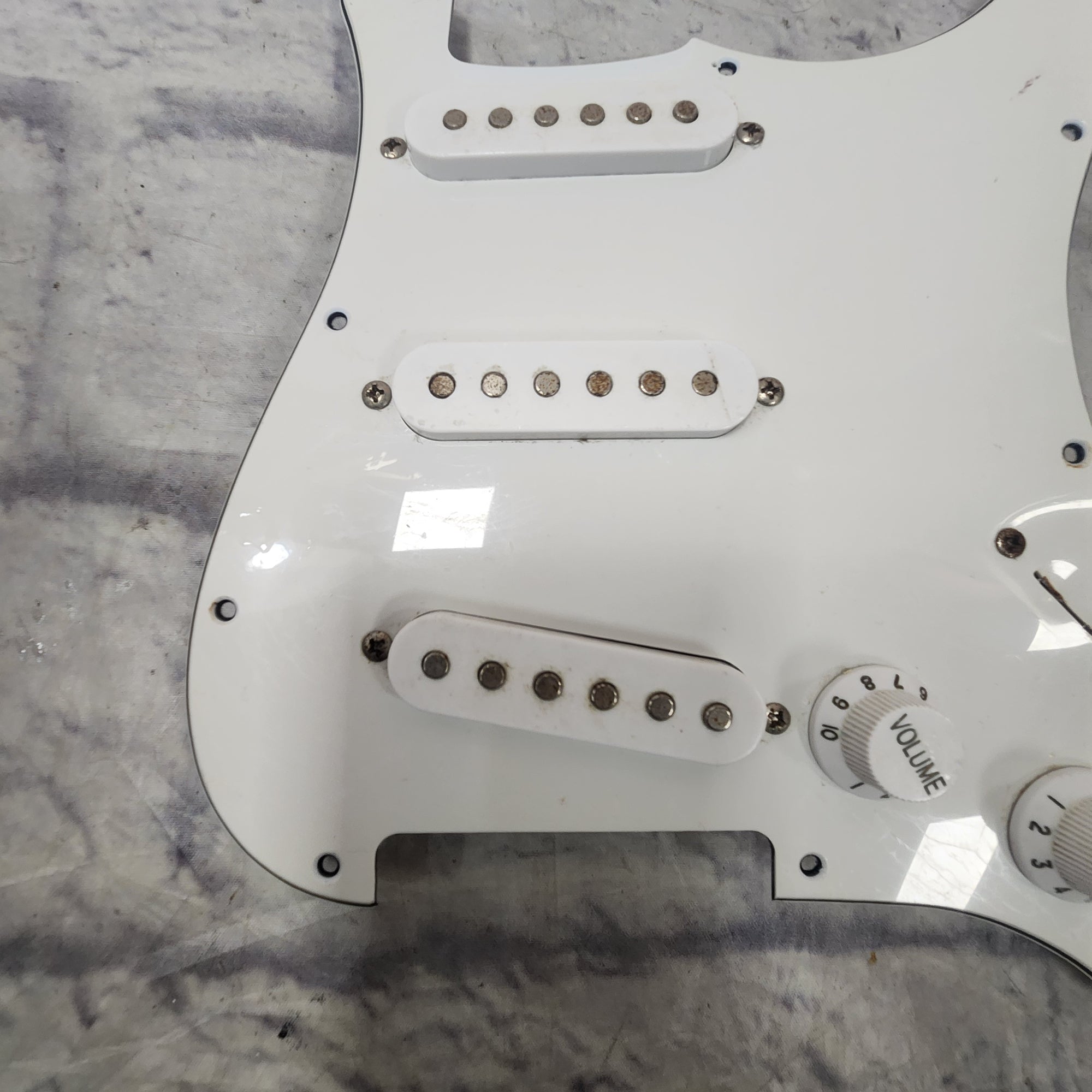 Unknown Loaded Strat Pickguard SSS