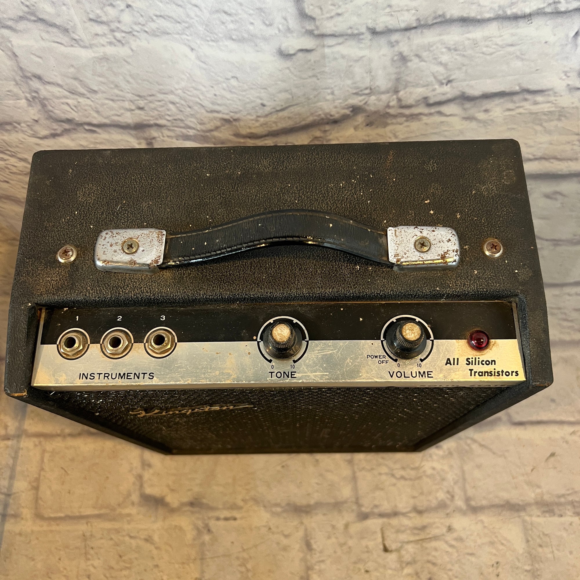 Kingston Solid State Guitar Combo Amp