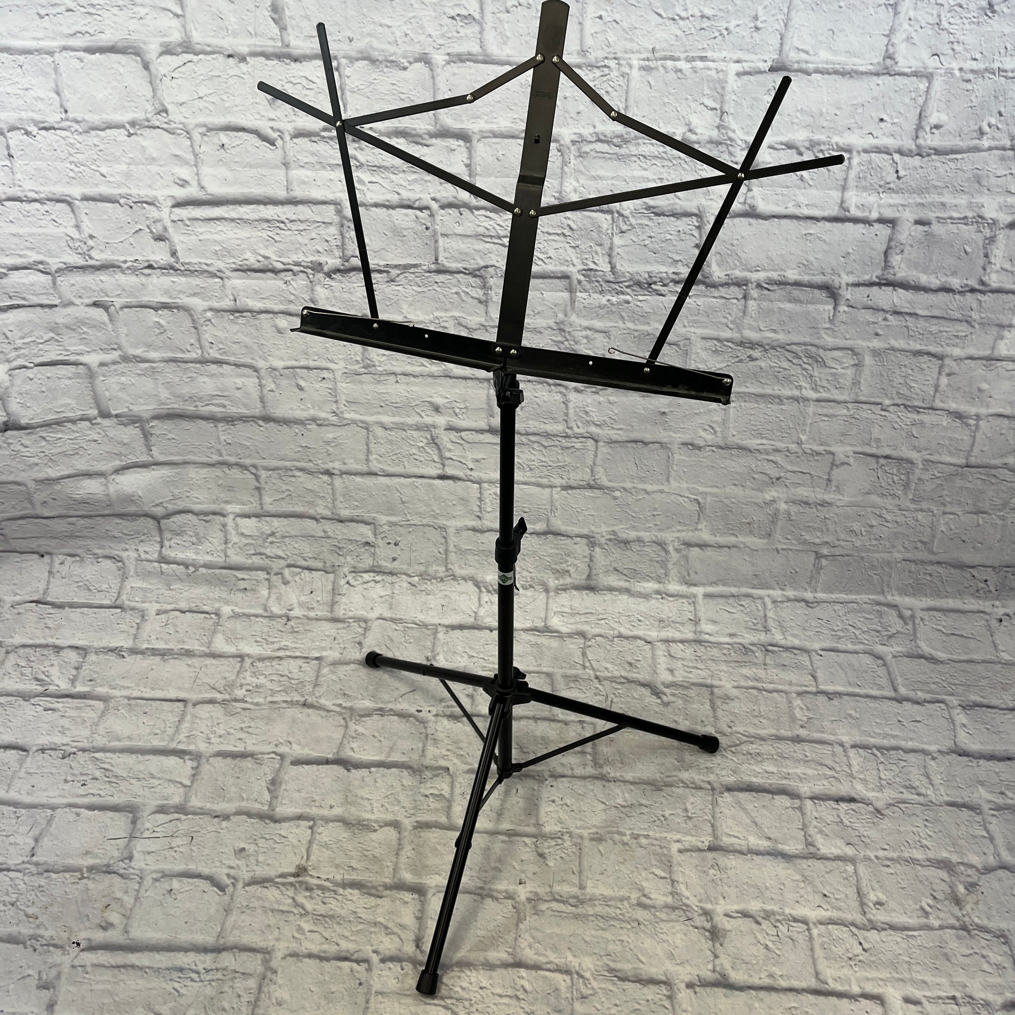 Belmonte Unknown Sheet Music Stand