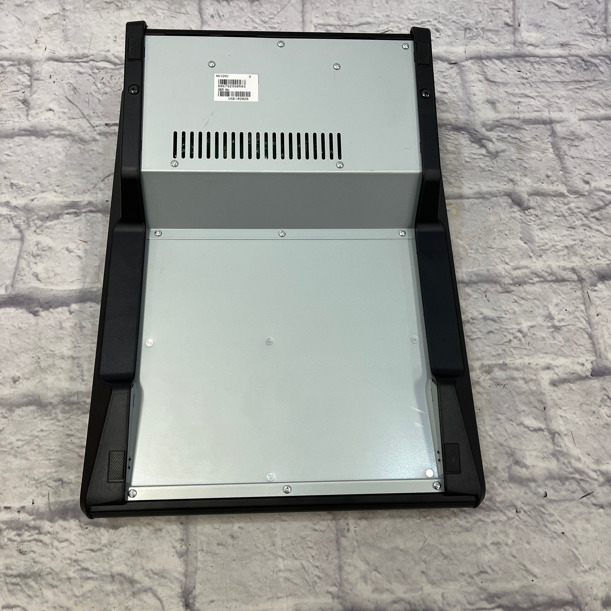 Yamaha MG12XU 12 Channel Mixer