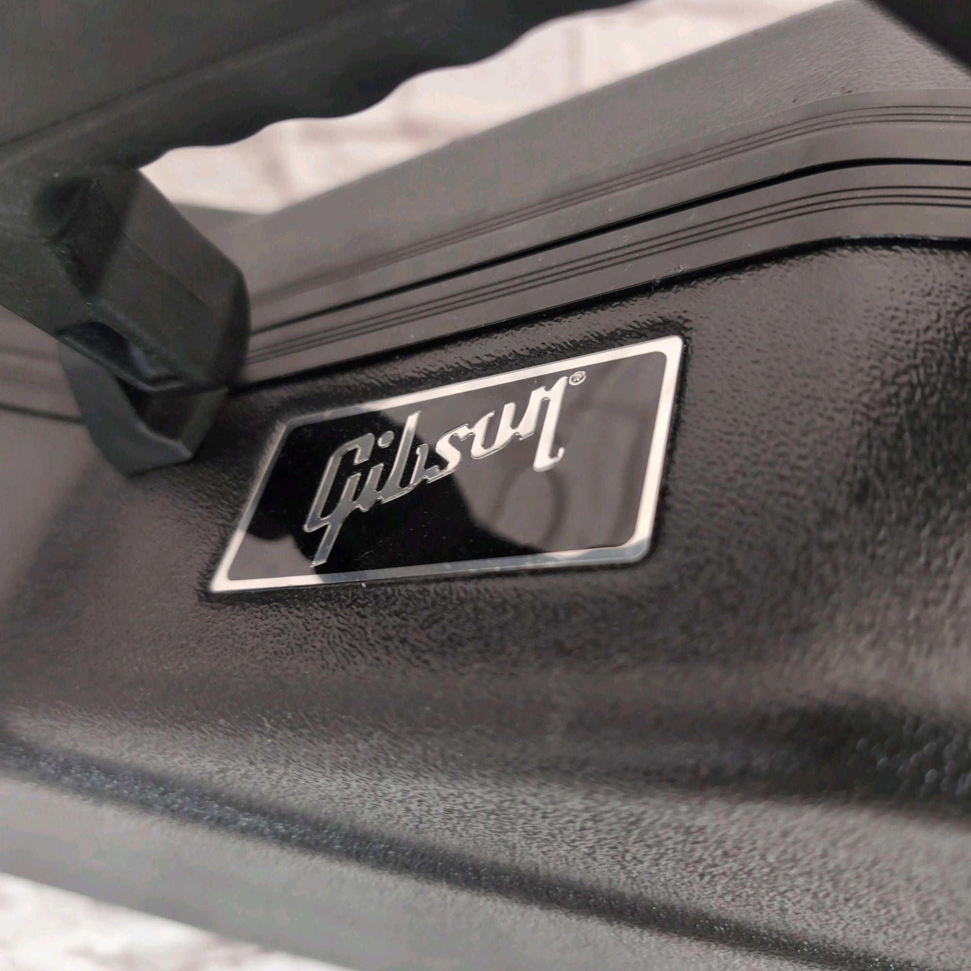 Gibson Deluxe Protector