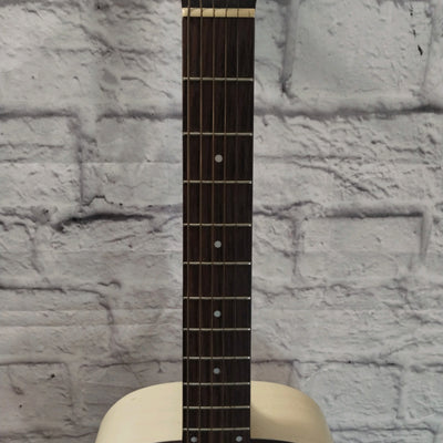 Art and Lutherie Roadhouse Faded Cream A/E Parlor Guitar