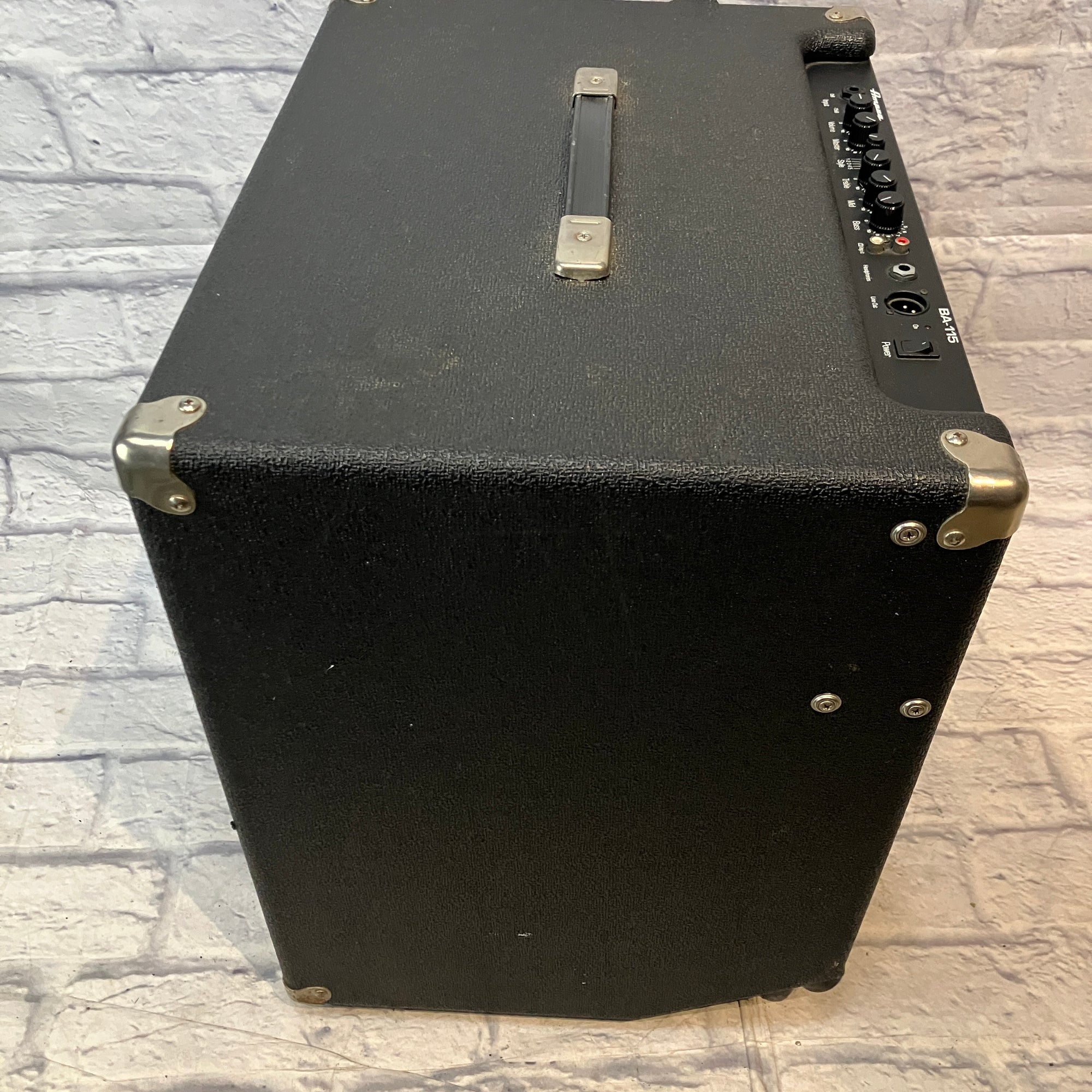 Ampeg BA-115 Combo Amp