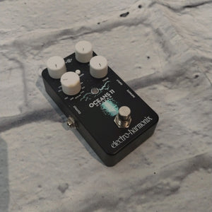 Electro-Harmonix Oceans 11 Reverb Pedal