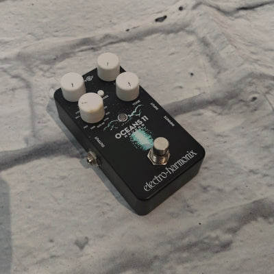 Electro-Harmonix Oceans 11 Reverb Pedal