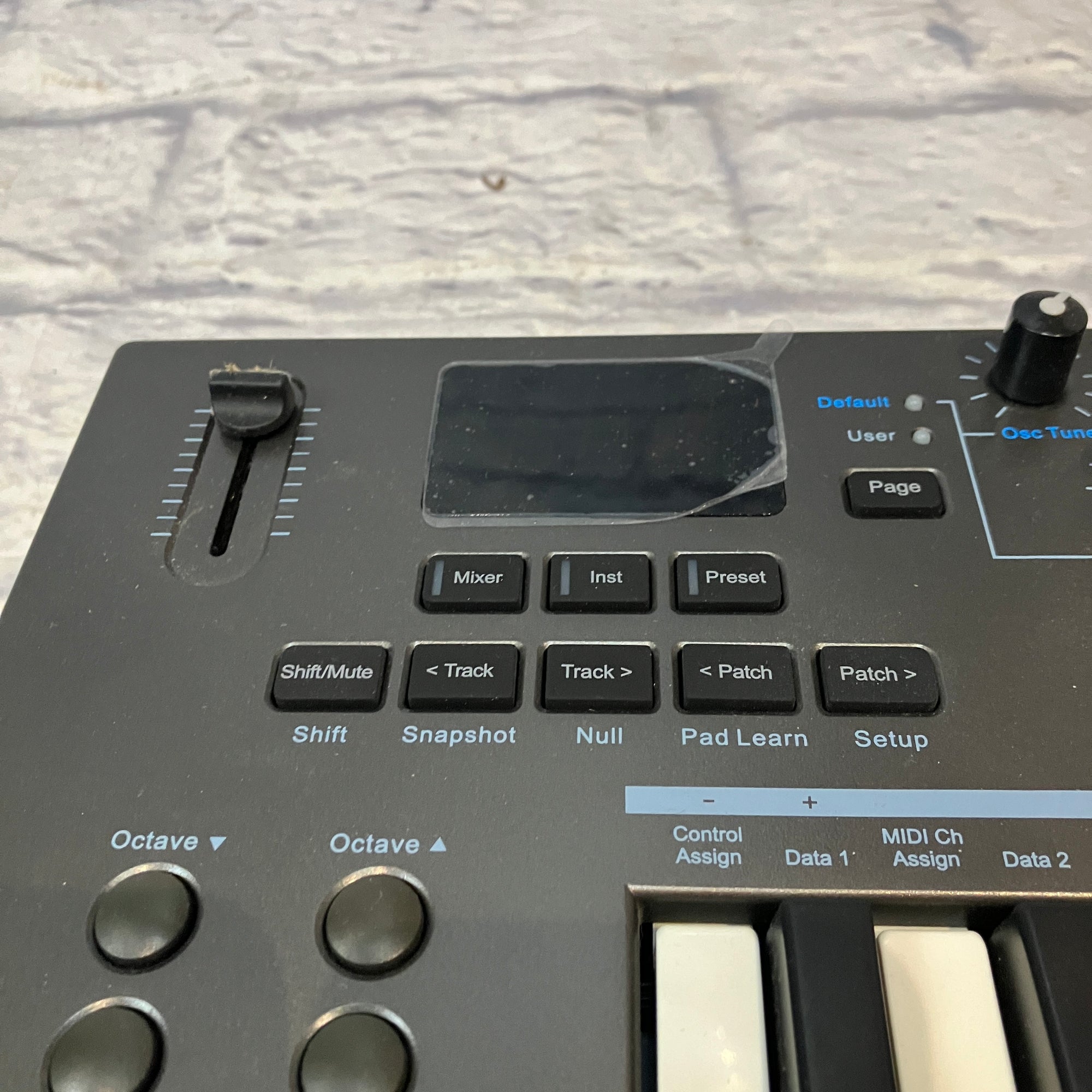 Nektar Impact LX25 Midi Controller
