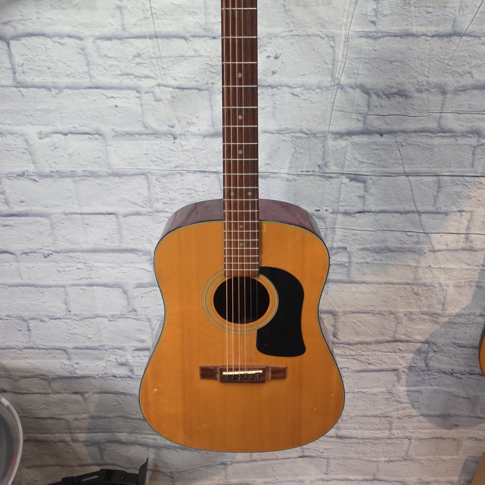 Washburn D-30 S Acoustic Guitar