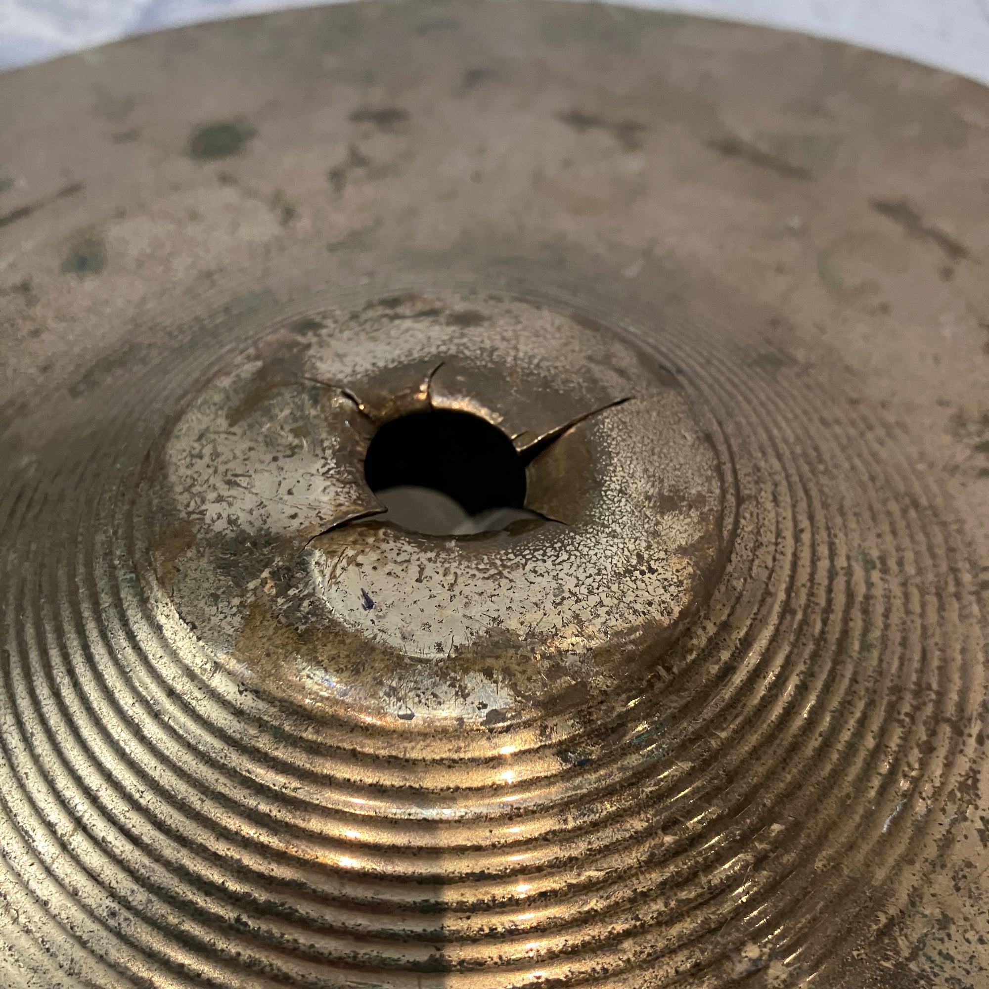 Zildjian ZBT Splash 10" Splash Cymbal - Cracked Bell