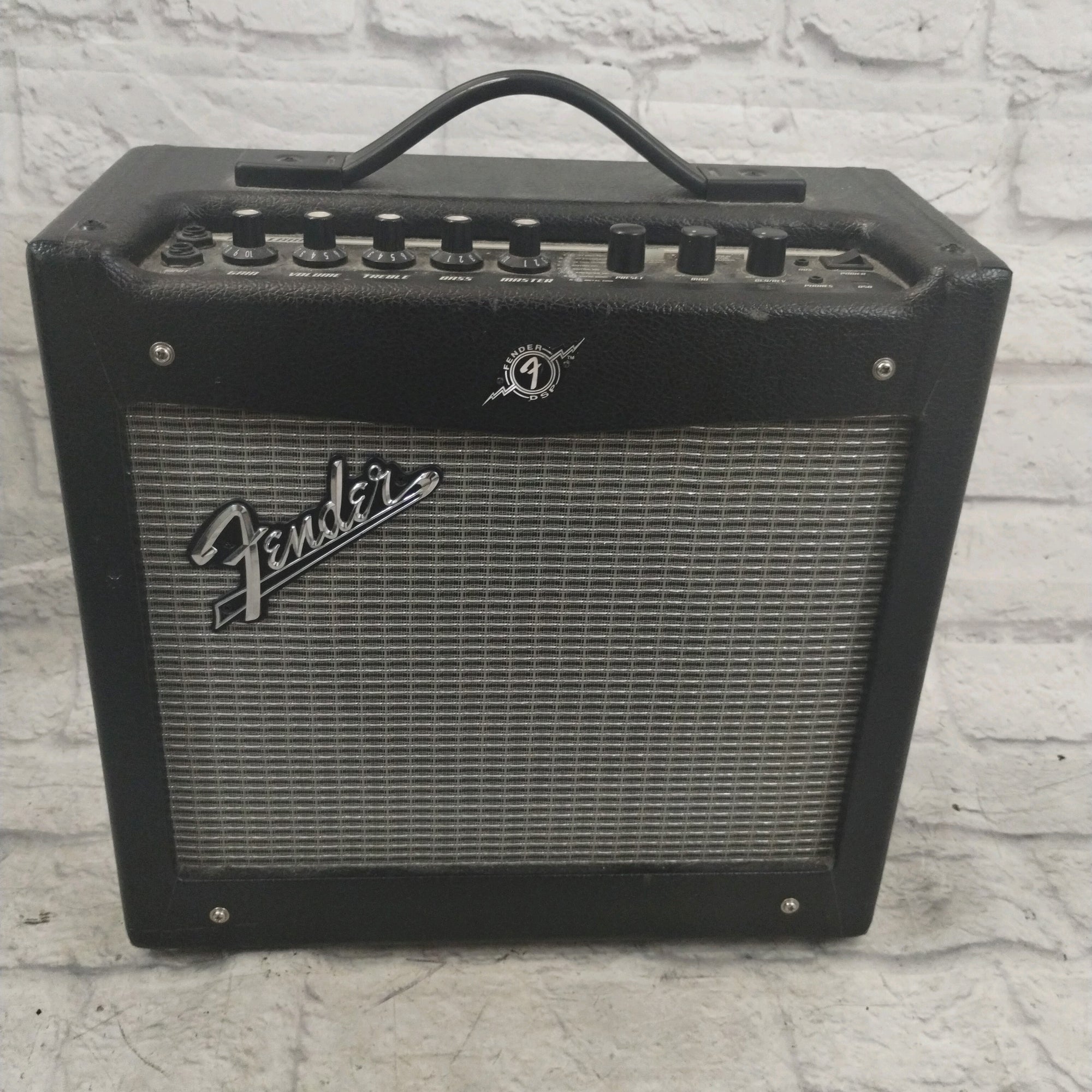 Fender Mustang I Modeling Amp