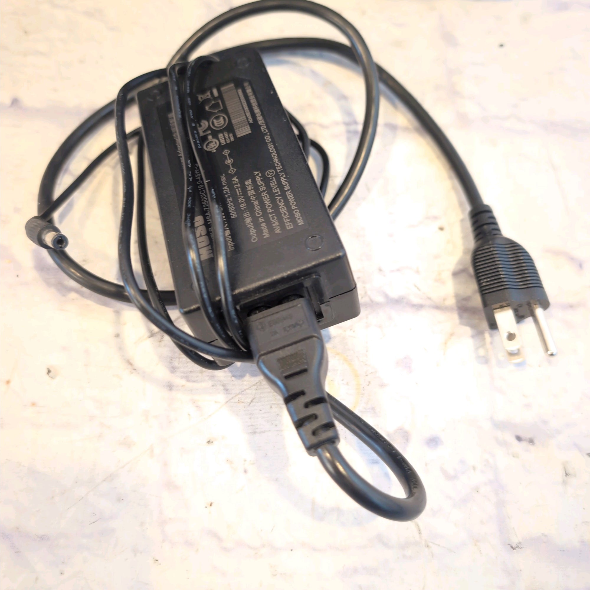 Positive Grid Spark 40 40-Watt 2x4" Modeling Guitar Combo