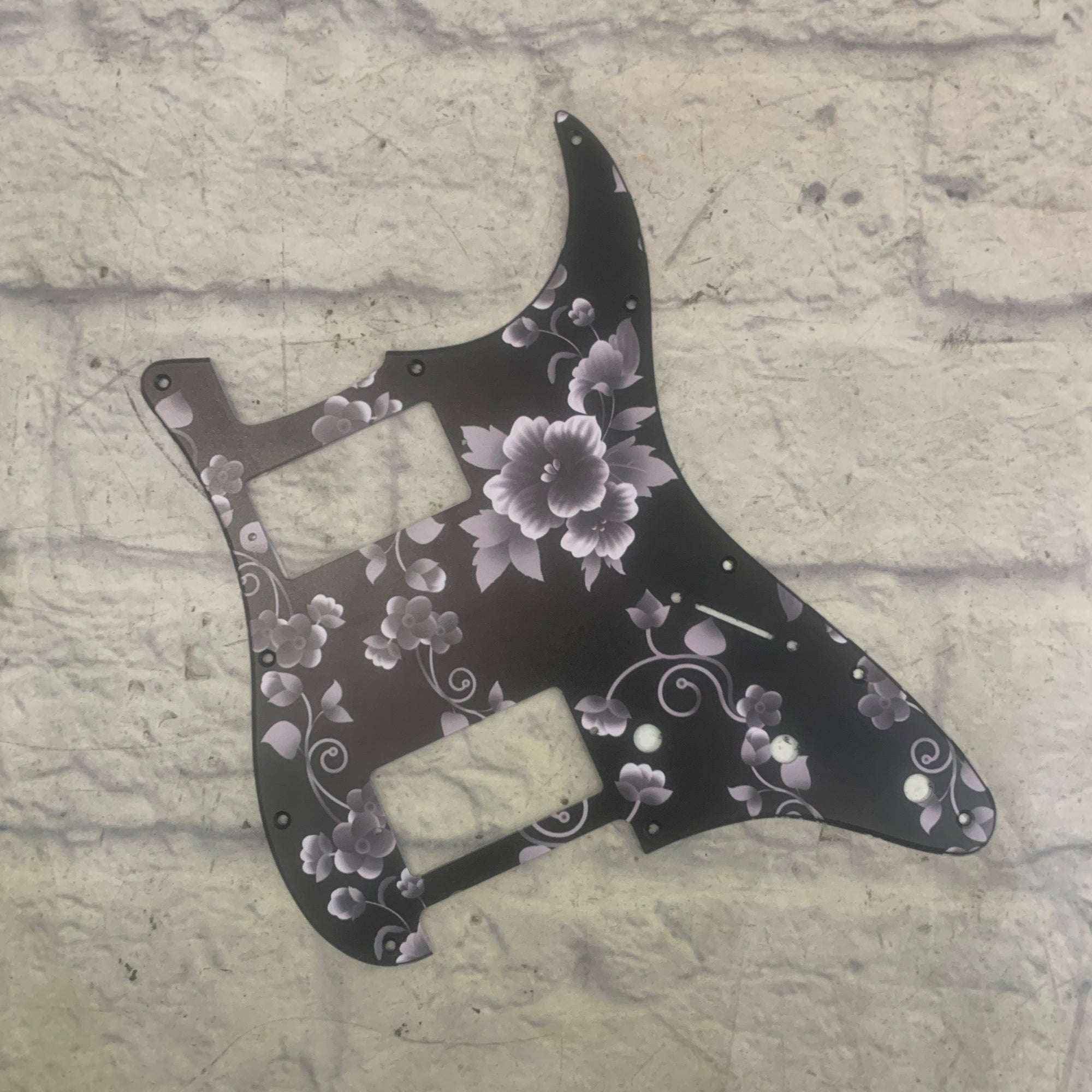 Unknown B&W "Floral"  HH Strat Pickguard