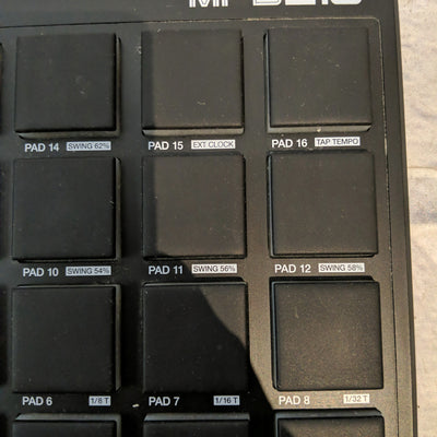 Akai MPD218 Controller