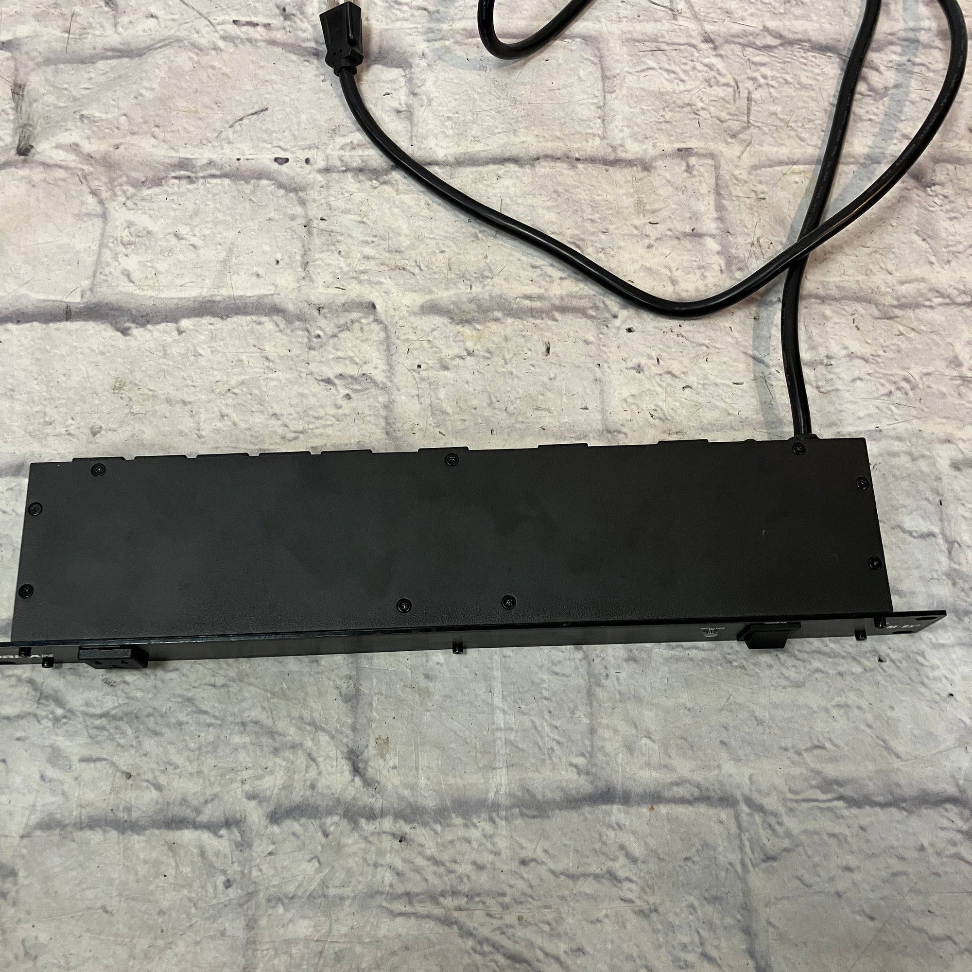 Furman M-8X2 Power Conditioner