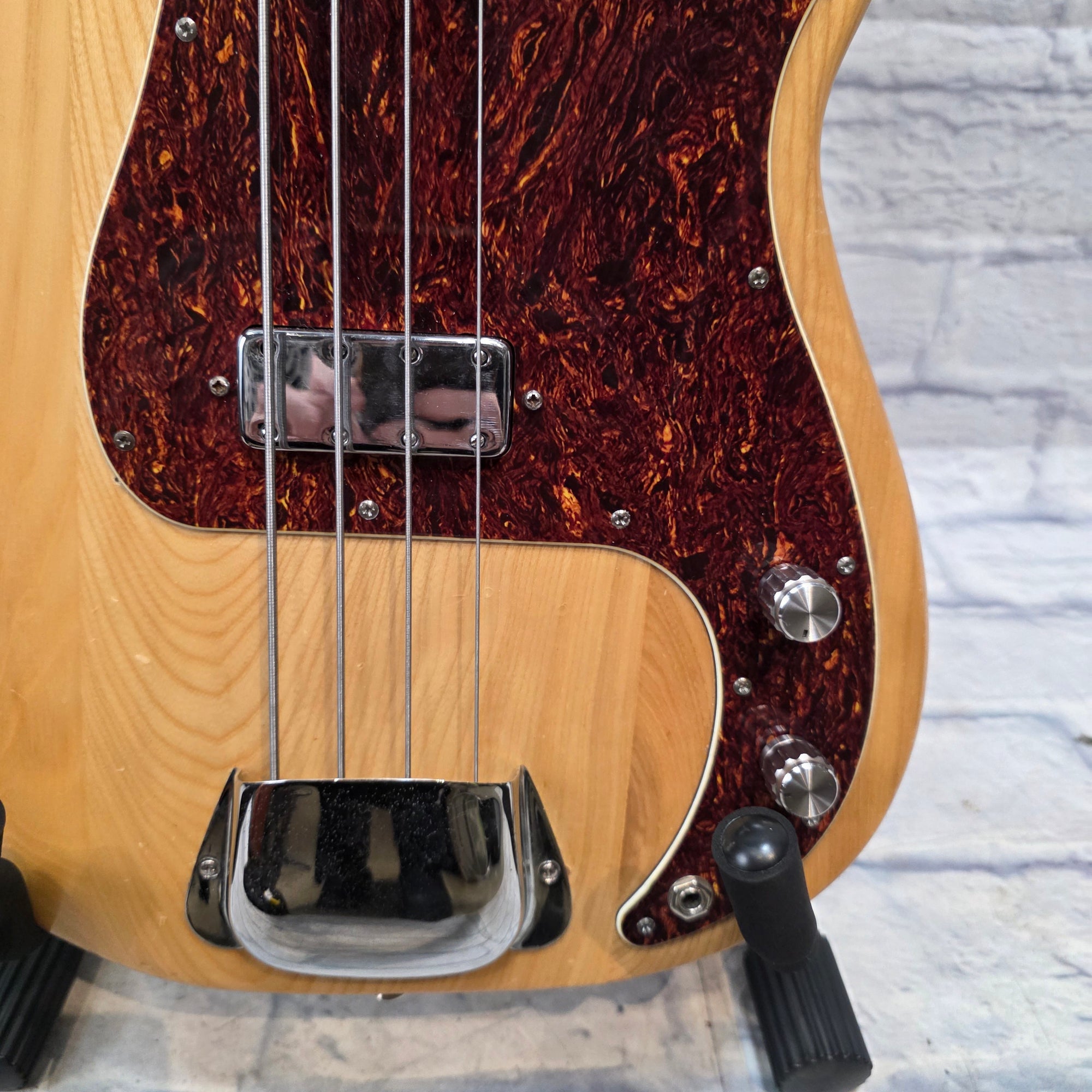 Lotus 1960s P-Bass  With Case