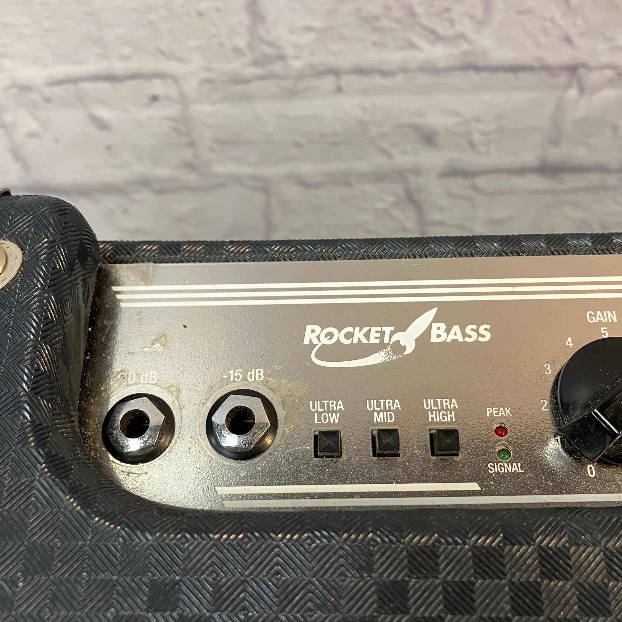 Ampeg B-100R Bass Combo Amp