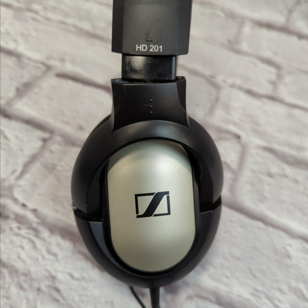 Sennheiser HD201 Headphones