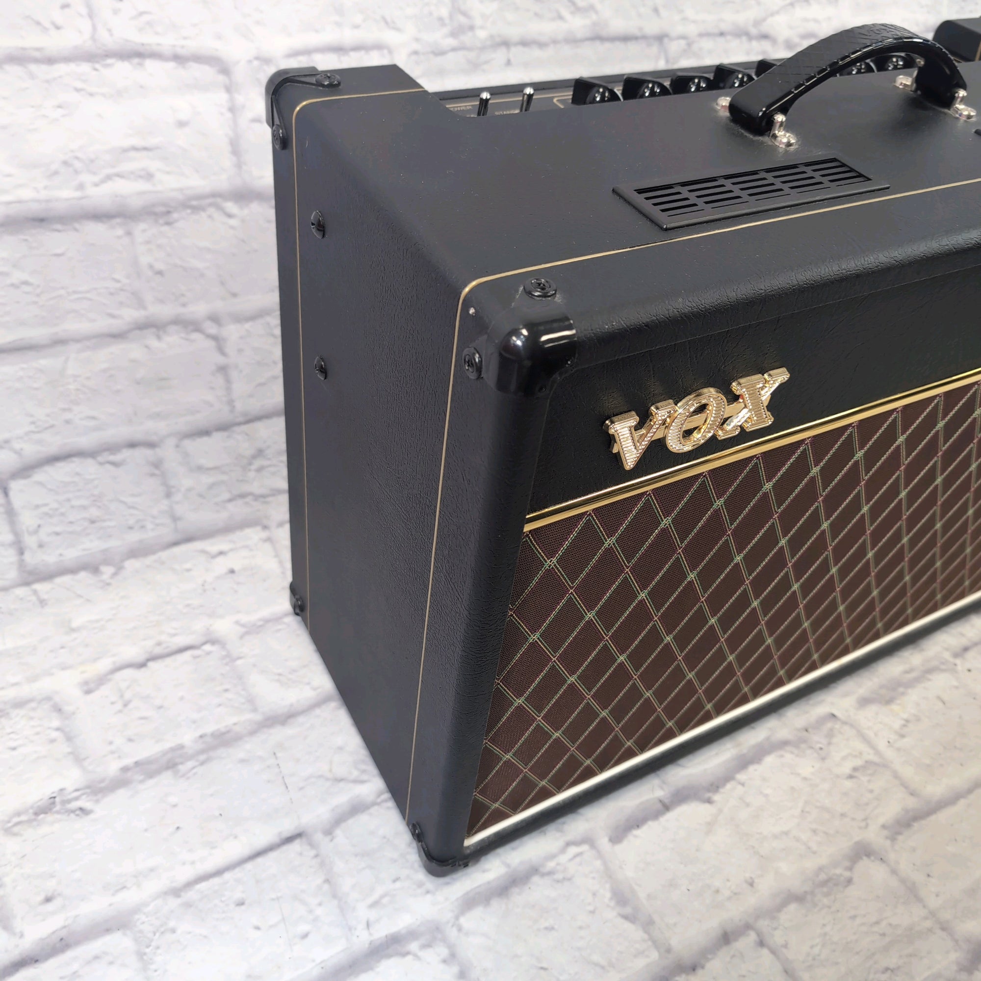 Vox AC15C1 2-Channel 15-Watt Tube Combo Guitar Amplifier