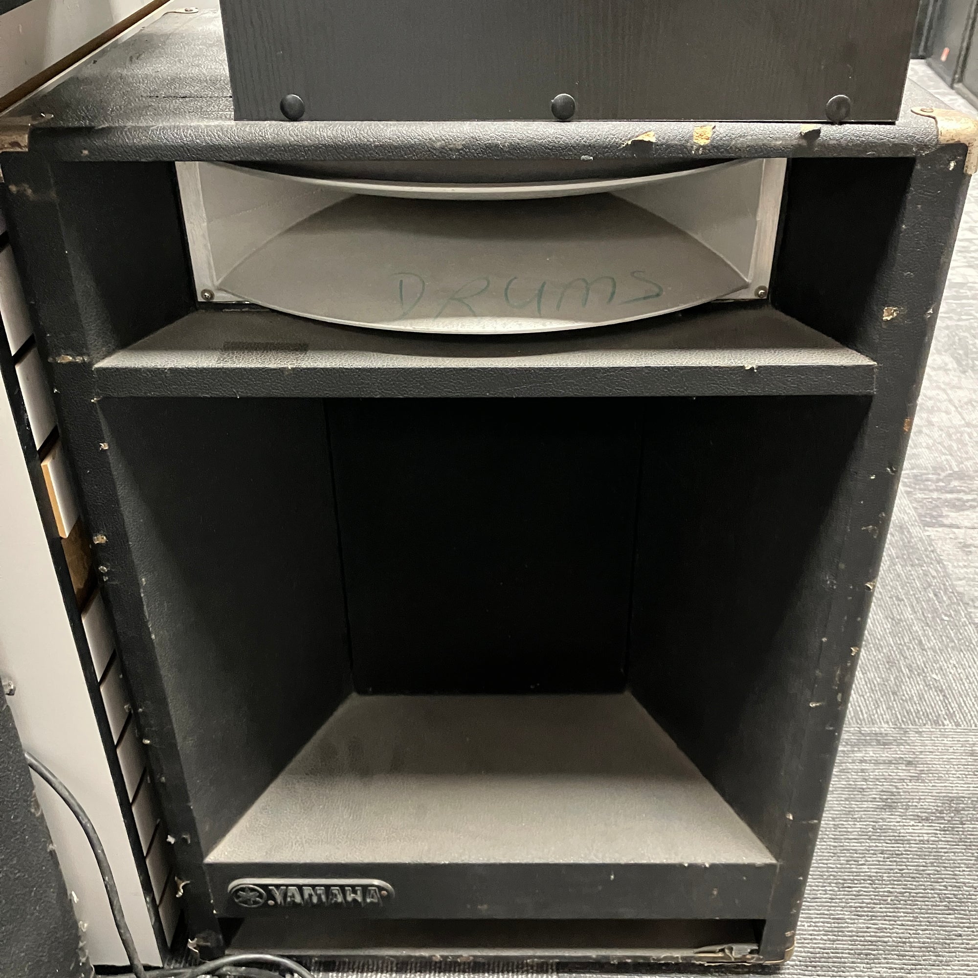 Vintage MIJ 80s Yamaha A4115H 100W Powered Speaker