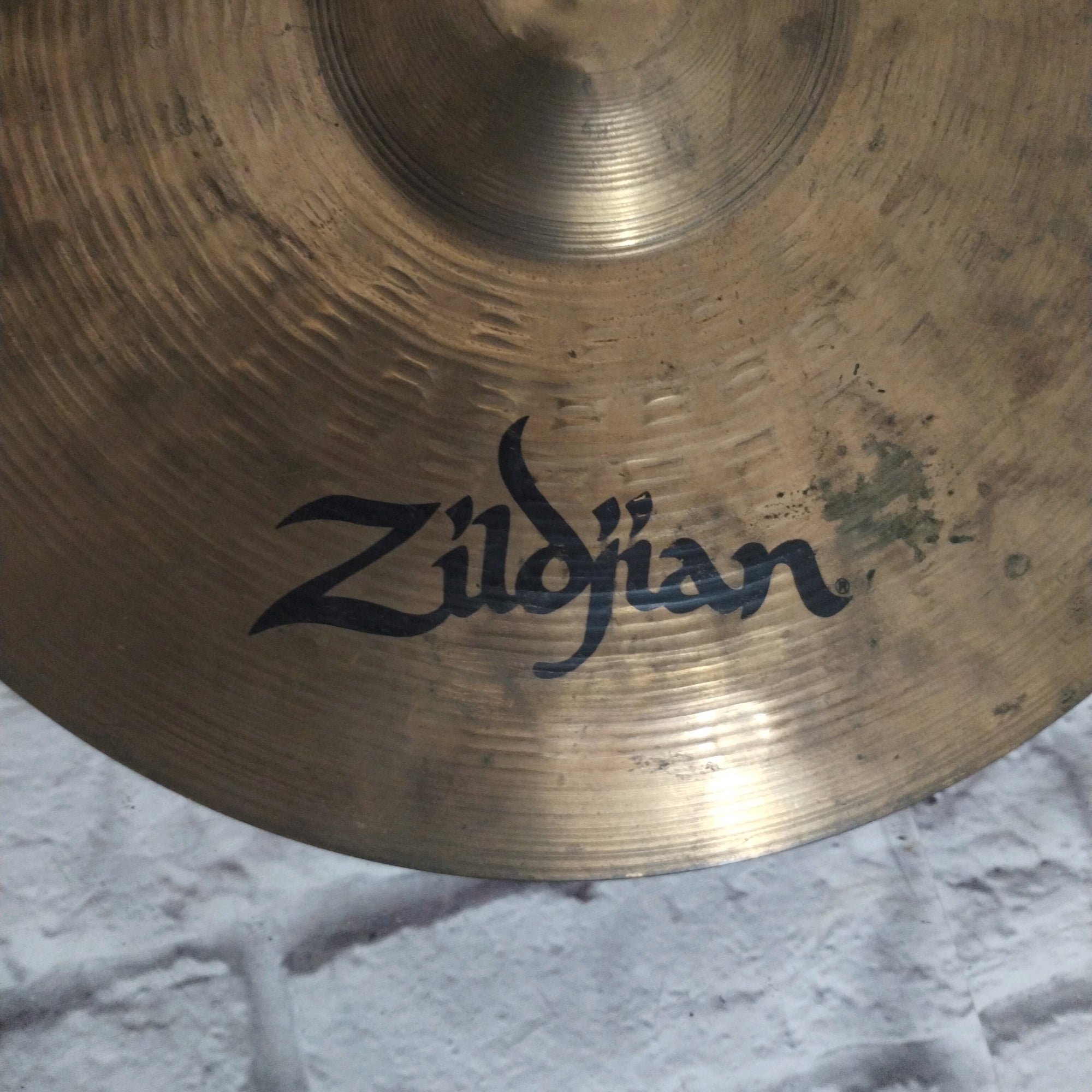 Zildjian ZBT Plus Medium Thin Crash 16"