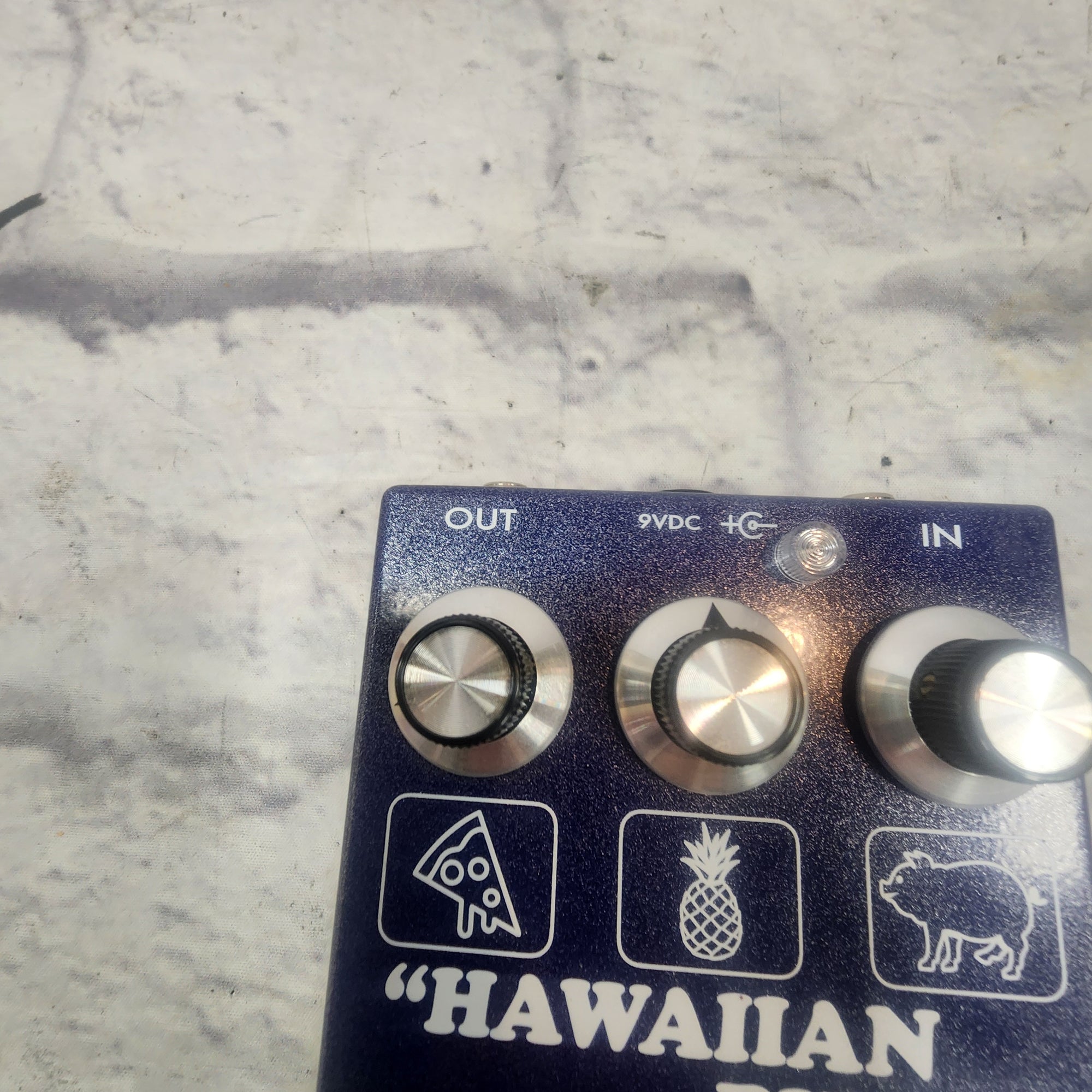 Caroline Hawaiian Pizza Cosmic Purple Gear Hero Exclusive Fuzz Pedal