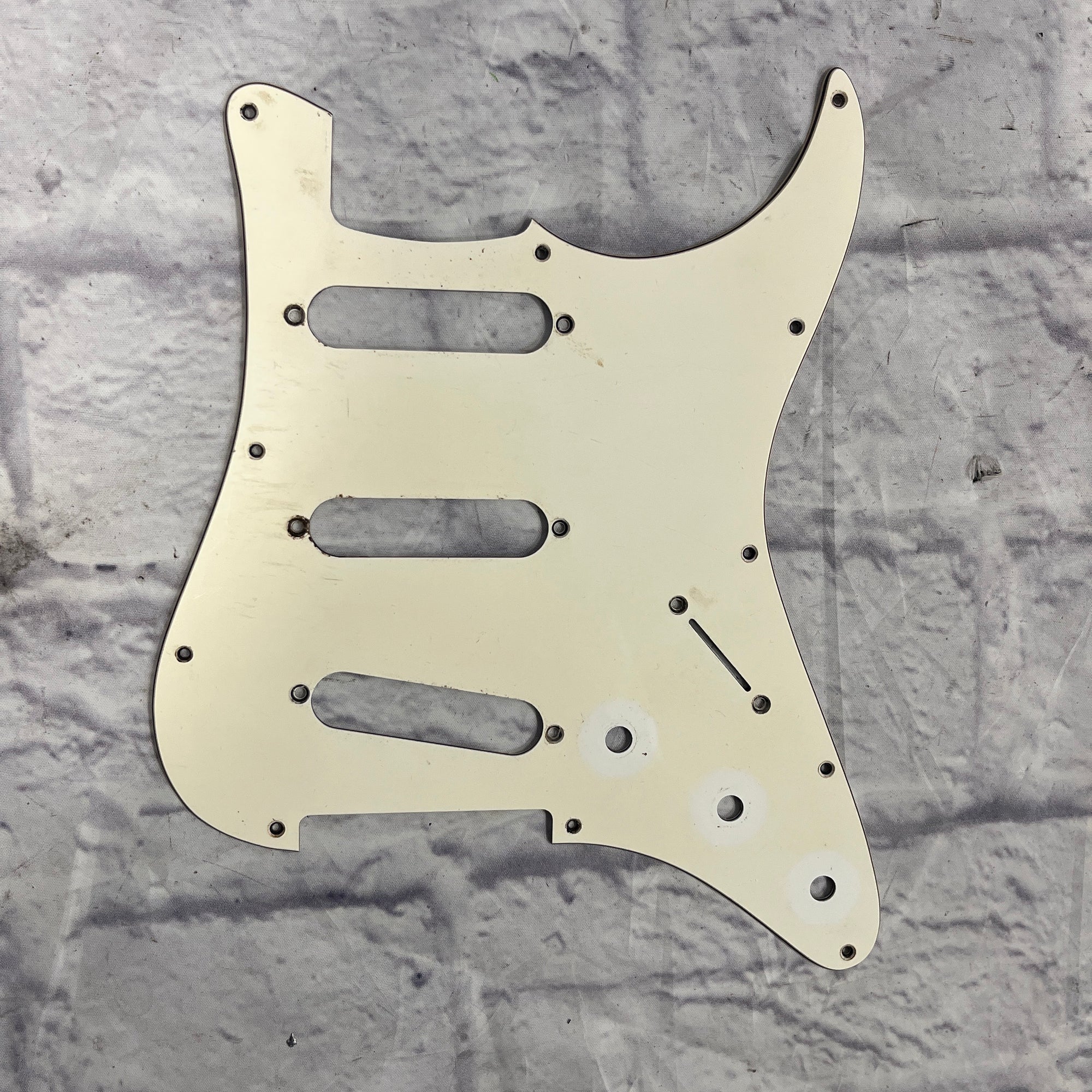 Unknown Stratocaster Pickguard White