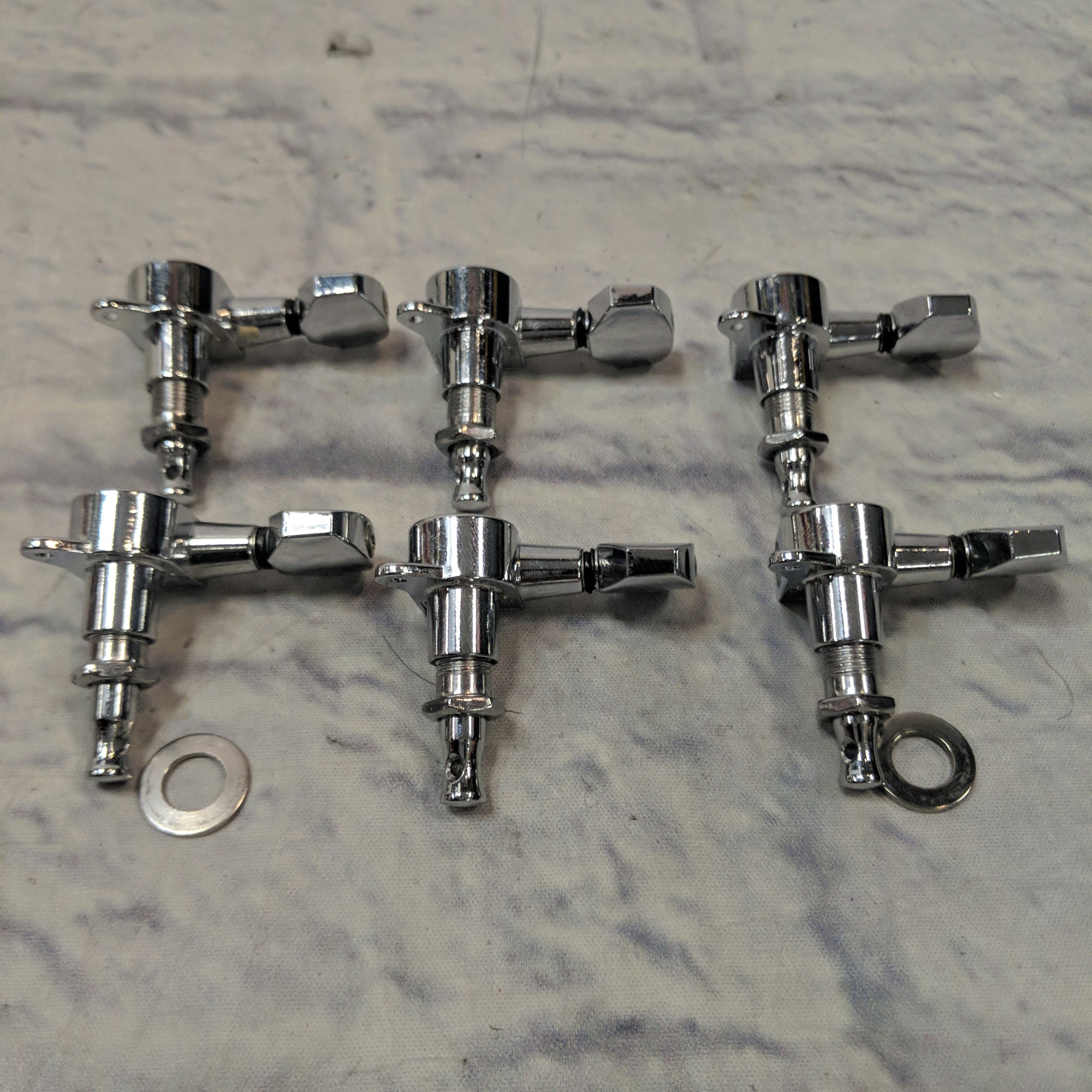 Unknown Tuners / Machine Heads Tuners