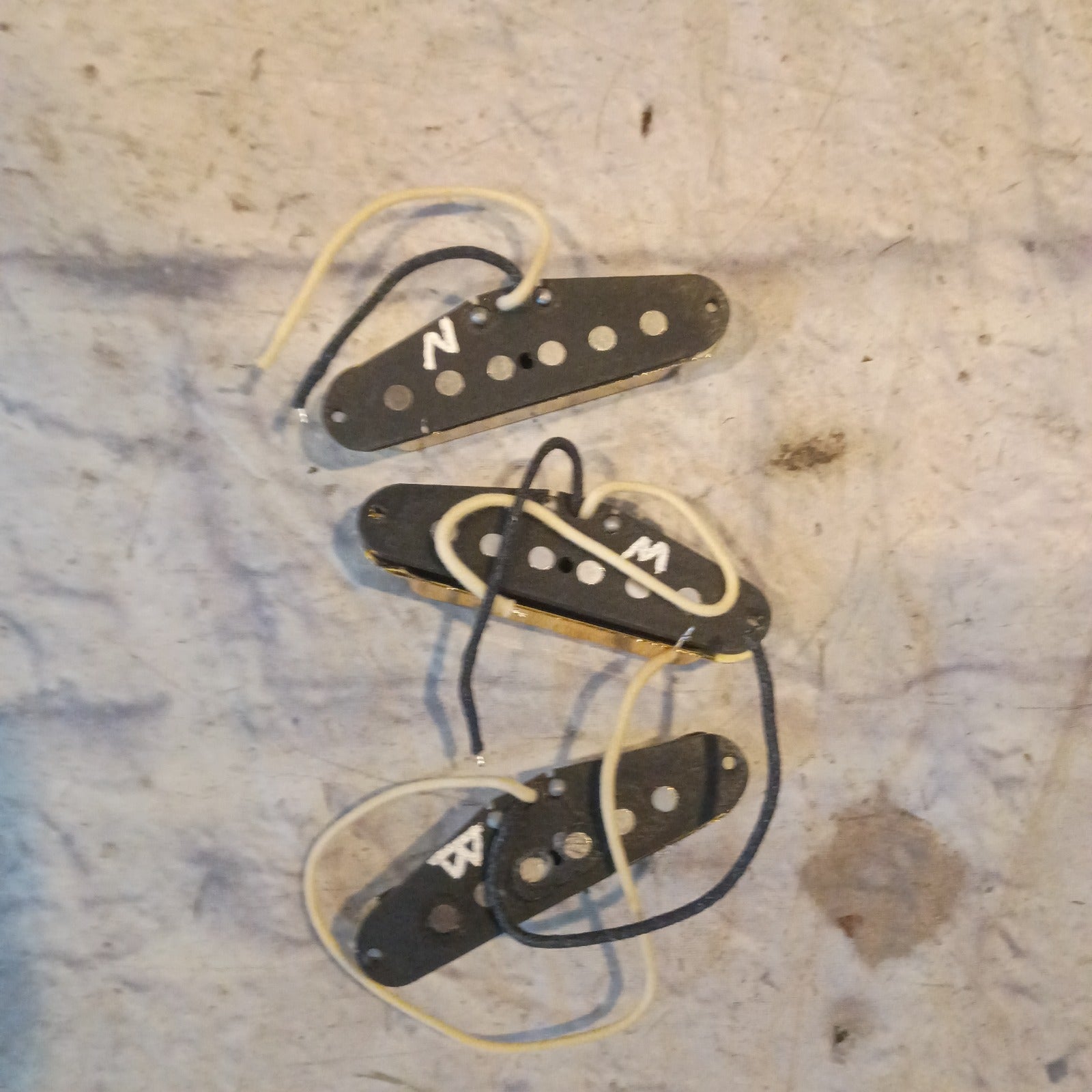 Unknown Set of 3 Stratocaster Pickups with Cloth Wire and Gold Cover