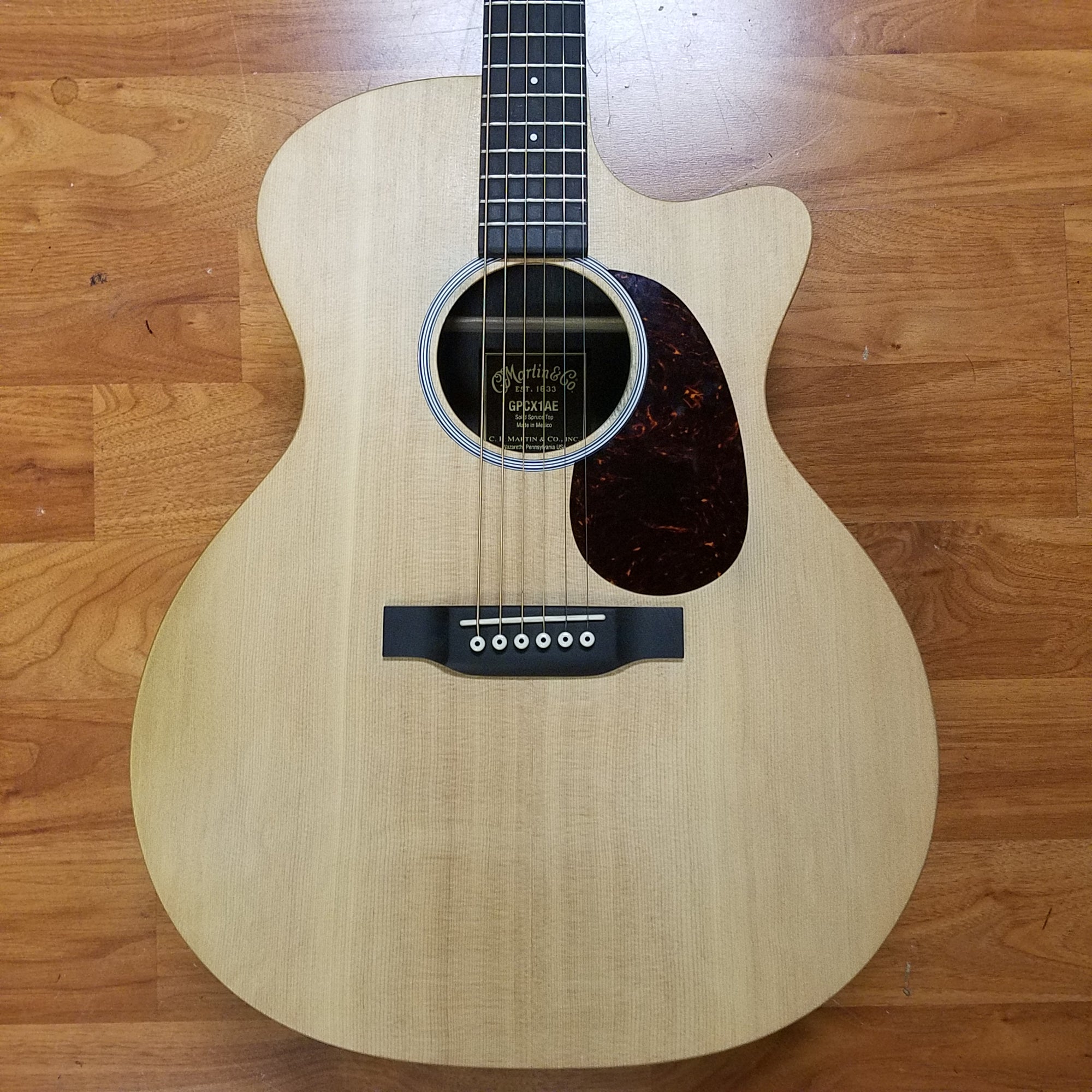Martin gpcx1ae  W/Case