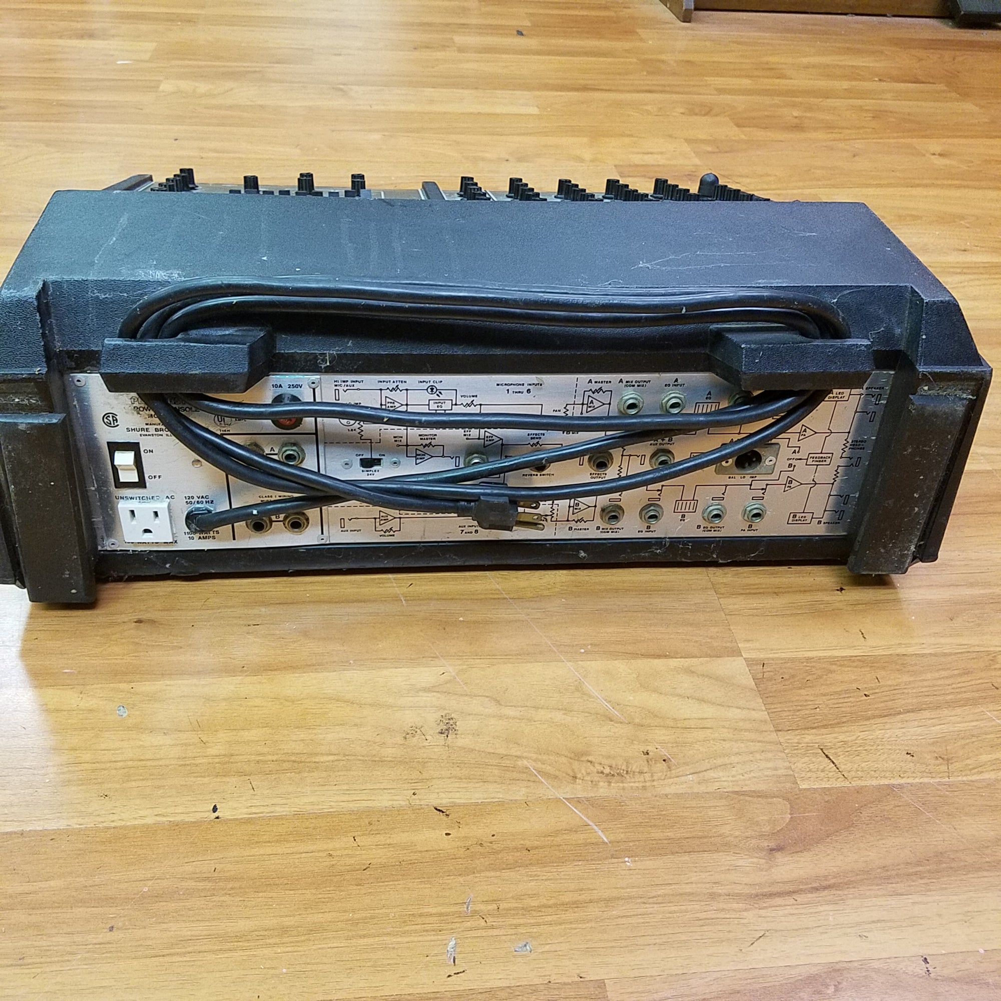 Shure Pro Master Power Console Powered Mixer