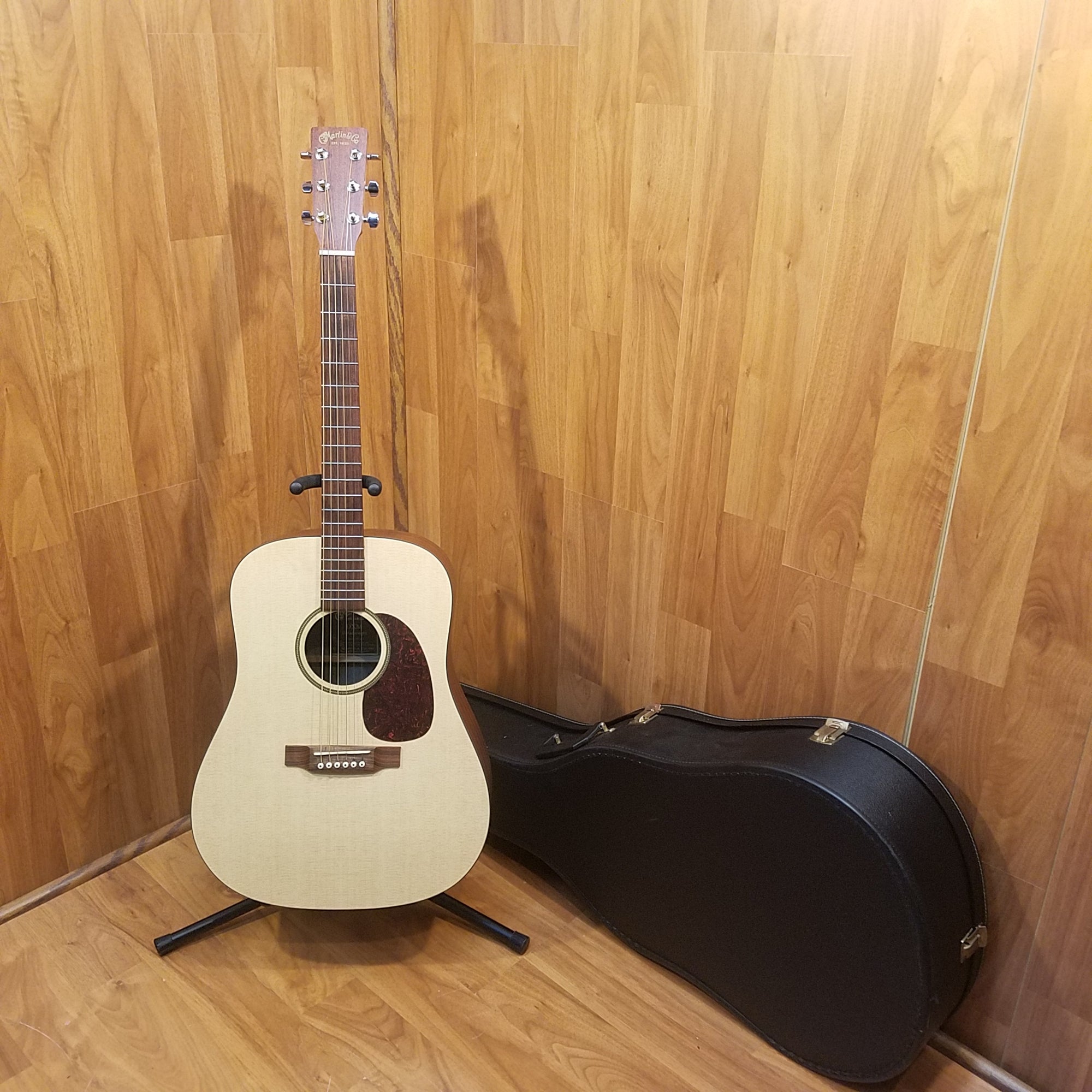 Martin DXM Acoustic 2003 With Case