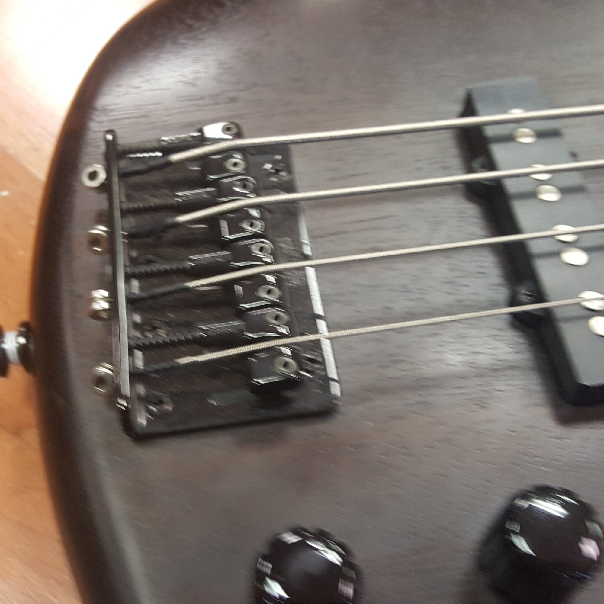 Ibanez GSR200B