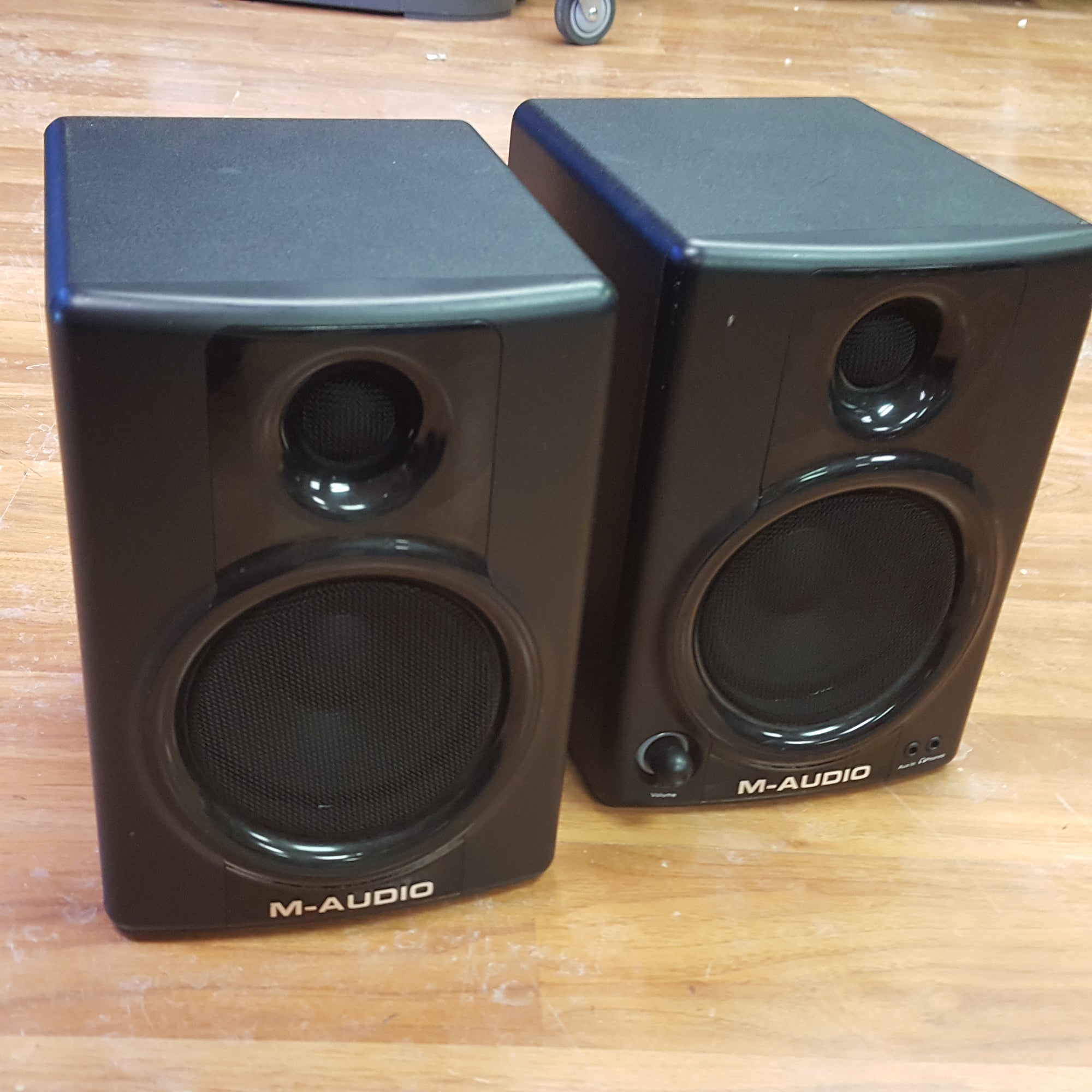 M-Audio AV40 Studio Monitors