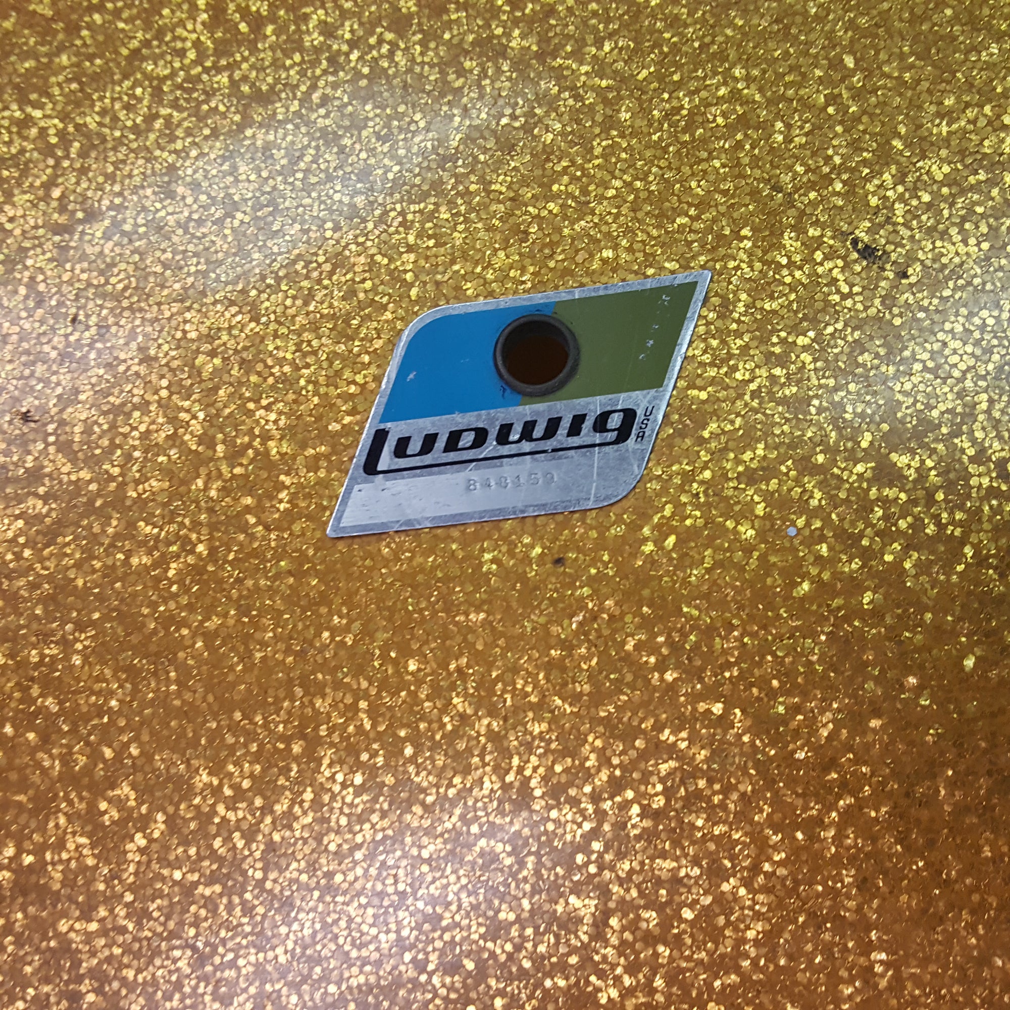 Ludwig 28" x 15" Bass Drum 1971 Gold Sparkle