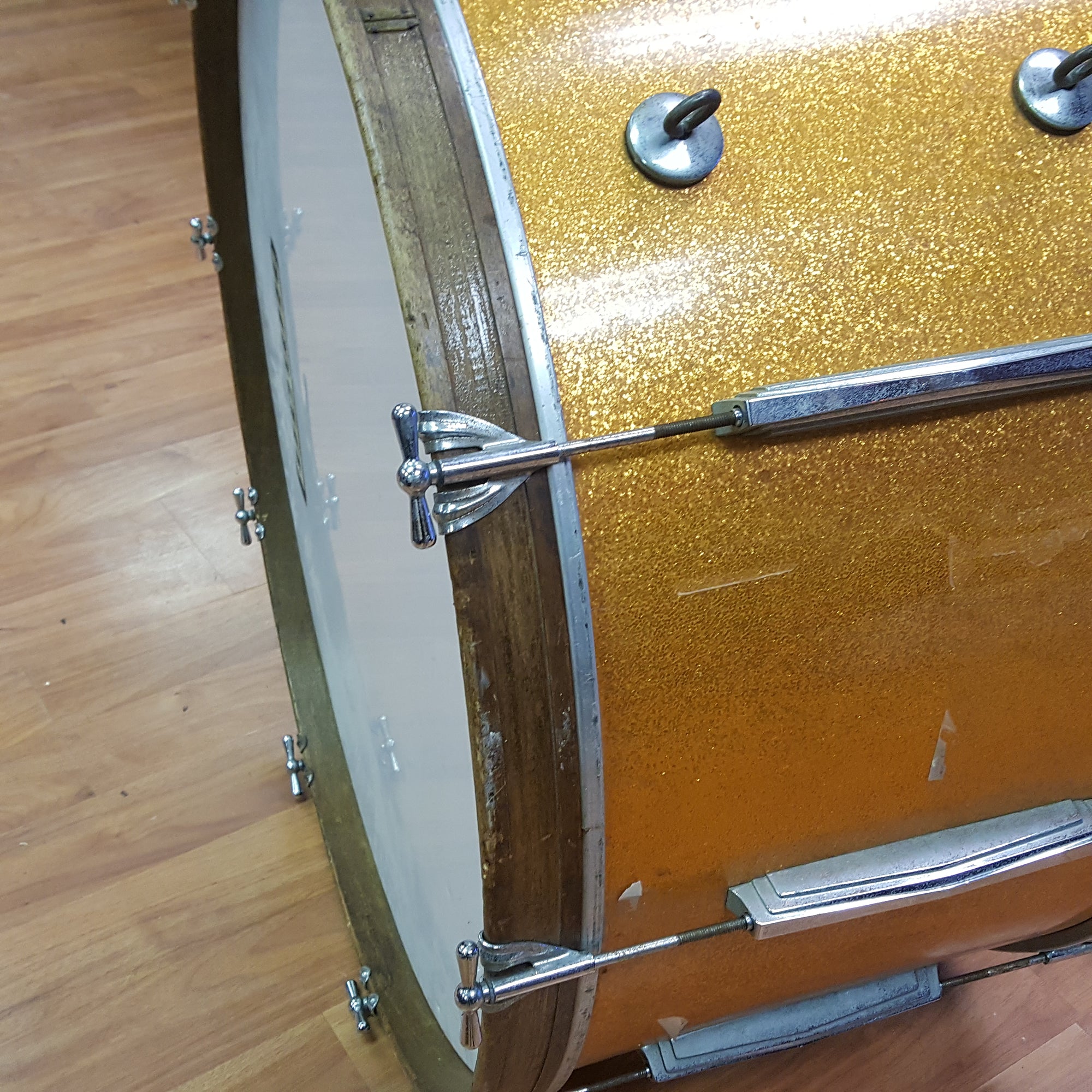 Ludwig 28" x 15" Bass Drum 1971 Gold Sparkle
