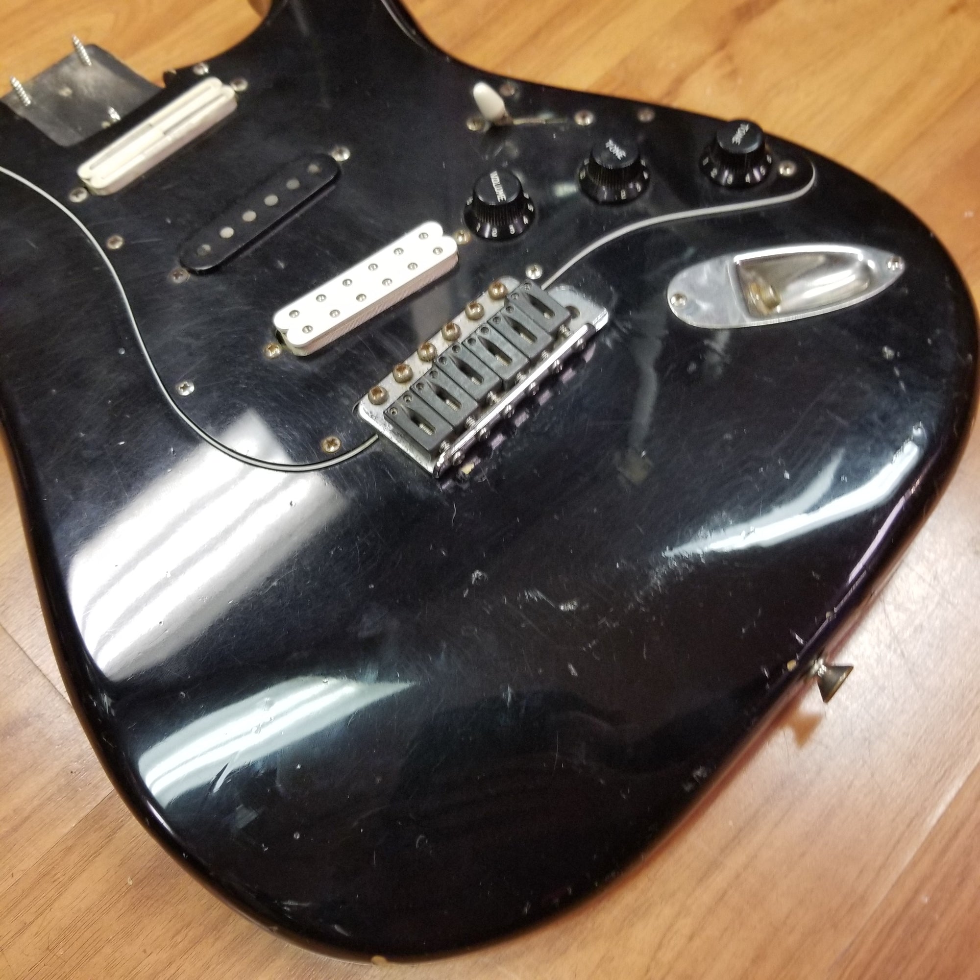 Squier 1980's Body with 3 Hole Neck Joint. SQ Series with Plate