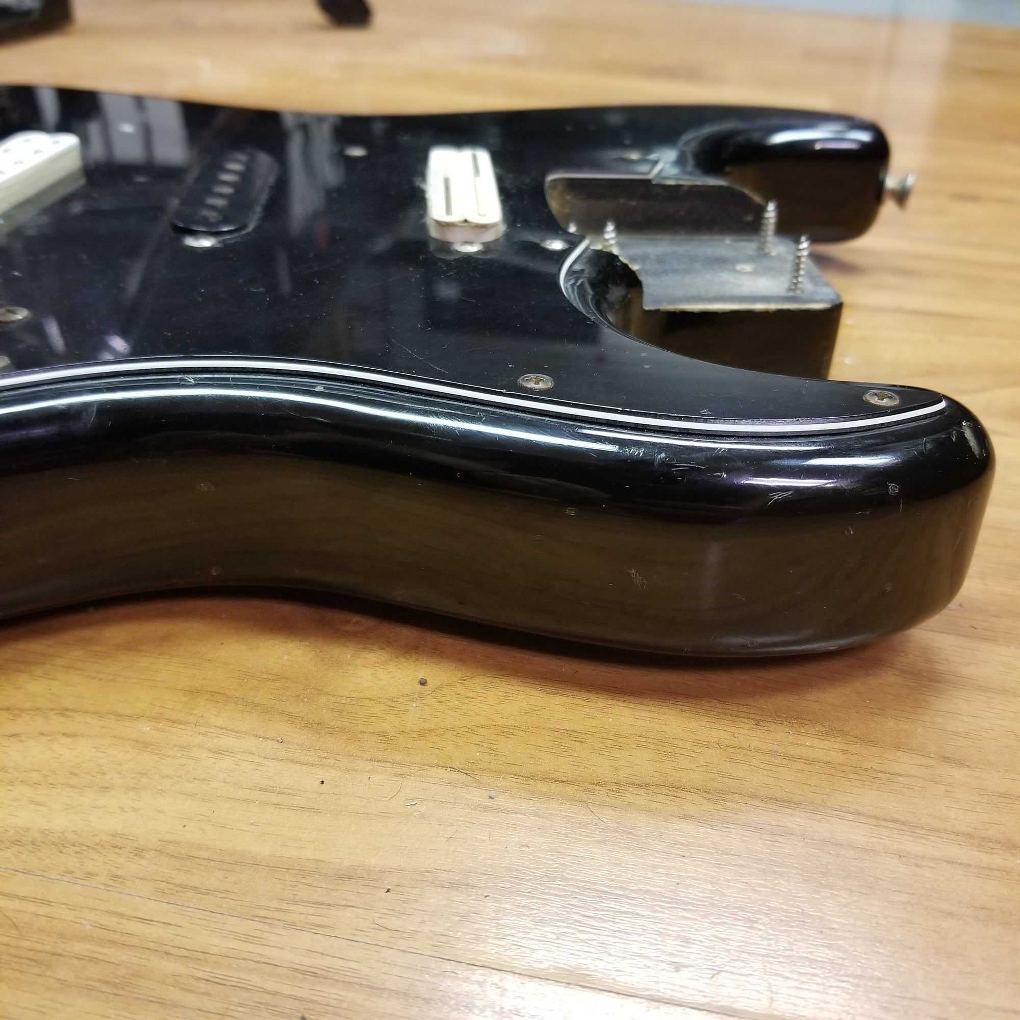 Squier 1980's Body with 3 Hole Neck Joint. SQ Series with Plate