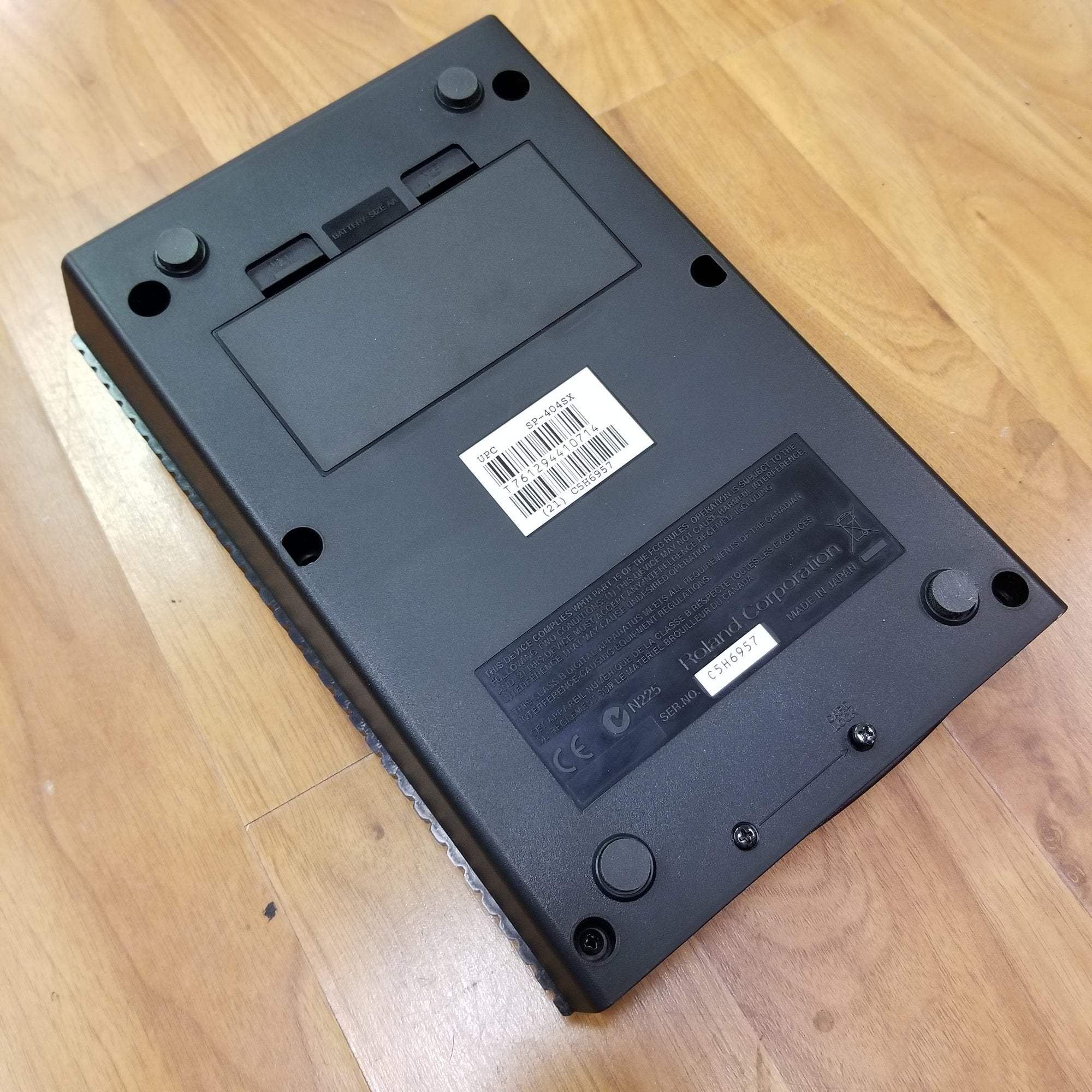 Roland SP 404 SX Linear Wave Sampler